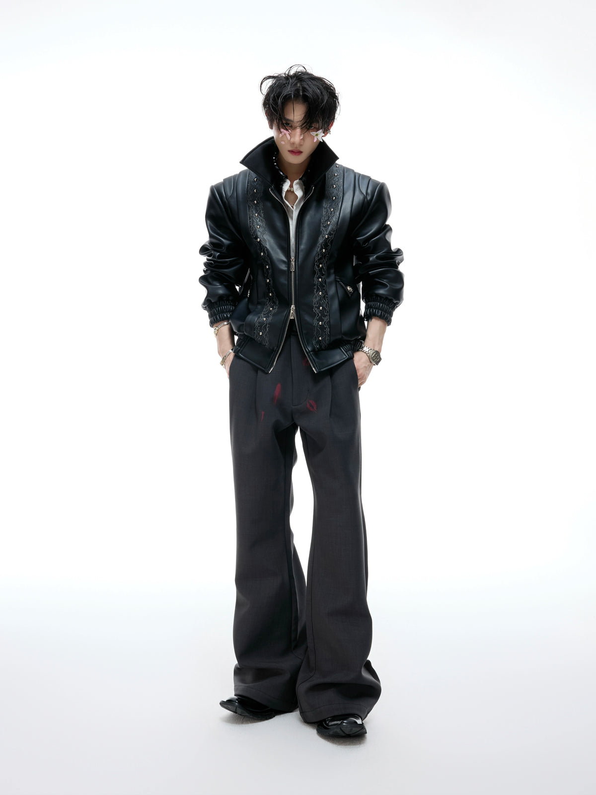 【25s Aug.】Embroidered Cropped Leather Jacket