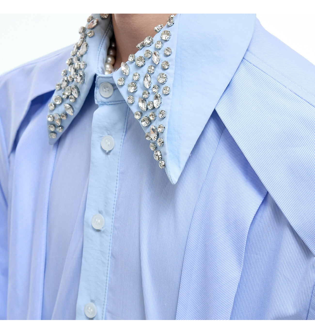 【25s Aug.】Diamond-embellished Ribbon-trimmed Shirt