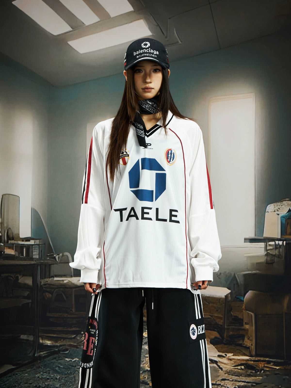 V-Neck Raglan Vintage Jersey Tee