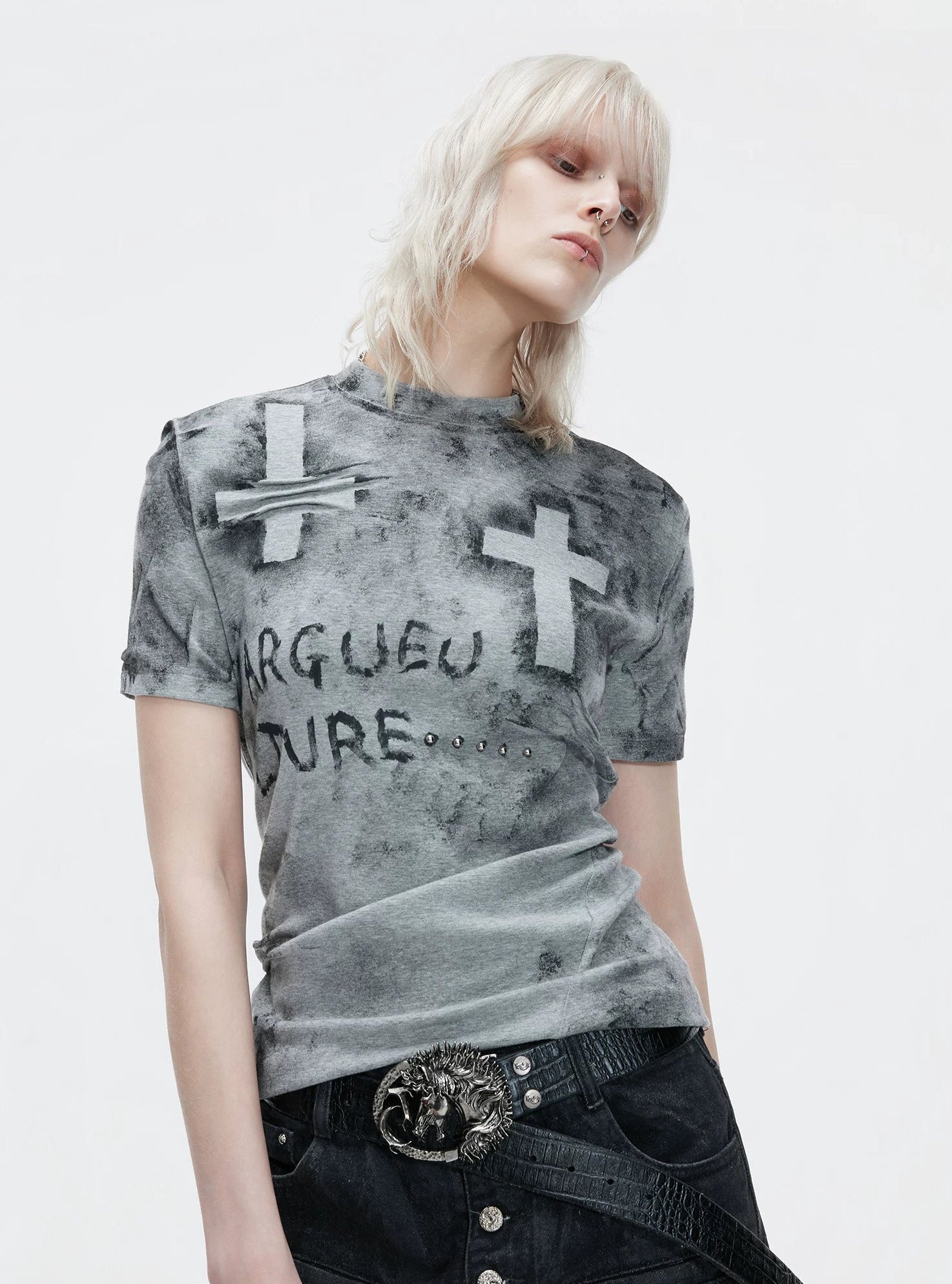 【26s May.】Distressed Cross Studded Slim Tee