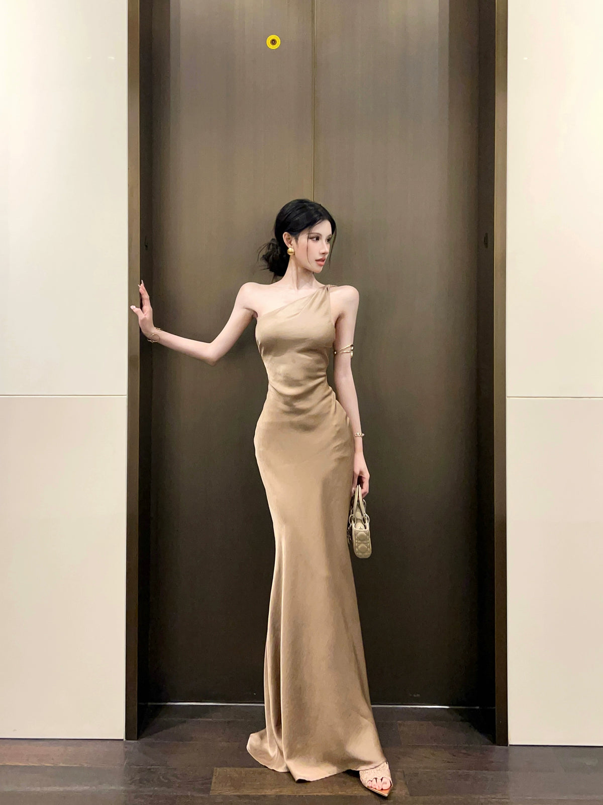 【25s Aug.】Asymmetrical One-Shoulder Backless Dress