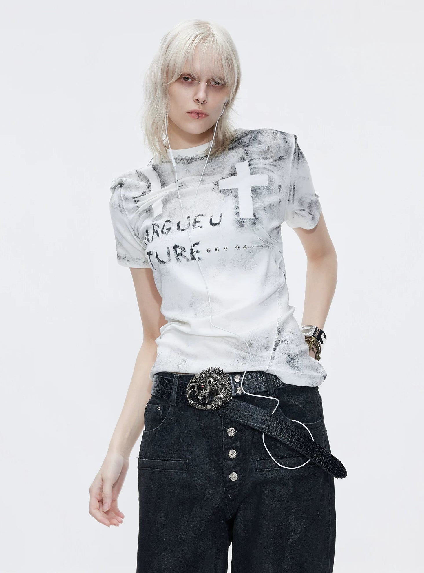 【26s May.】Distressed Cross Studded Slim Tee