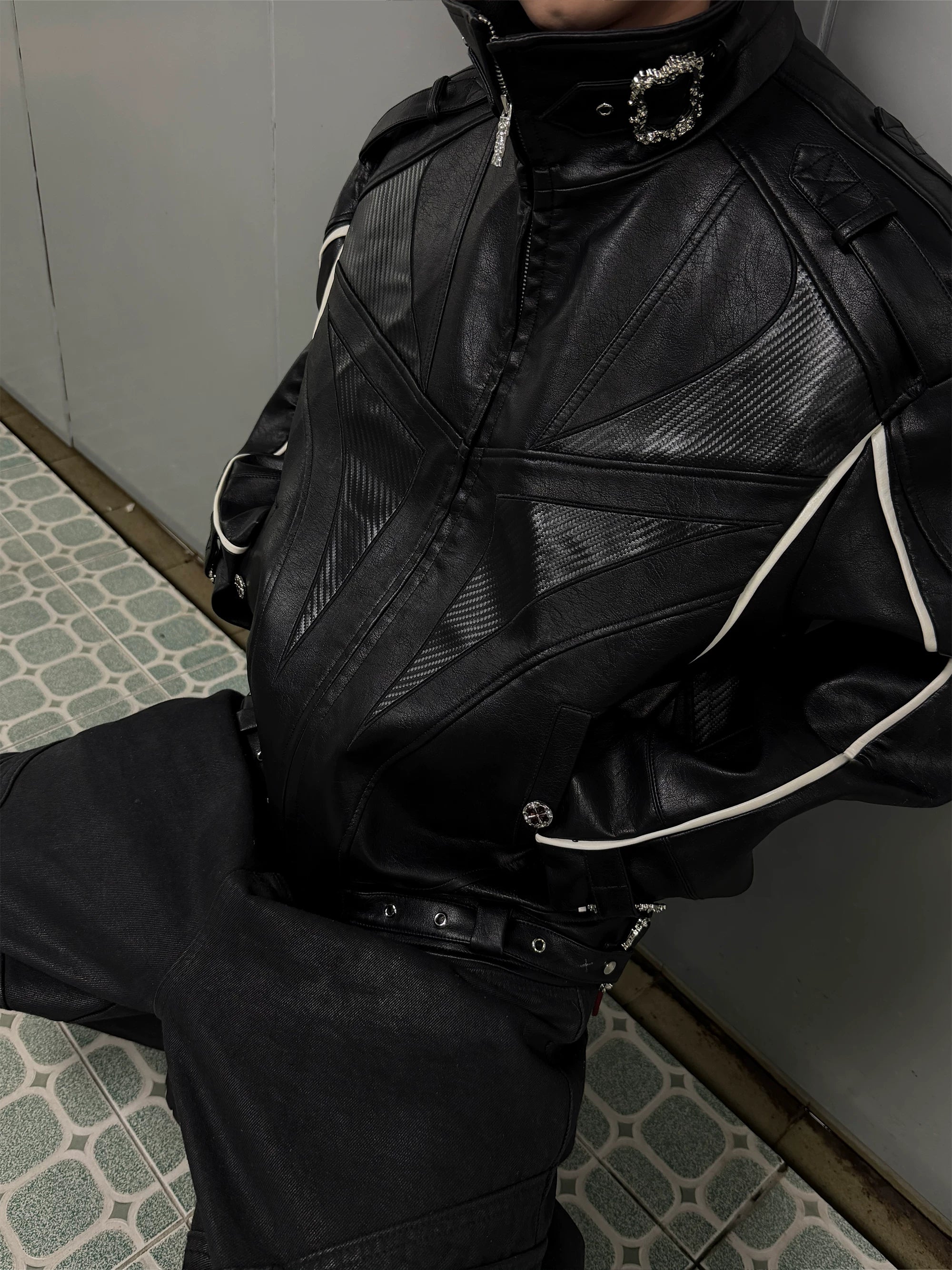 【26s Mar.】Carbon-Boned Royal Buckle Leather Jacket