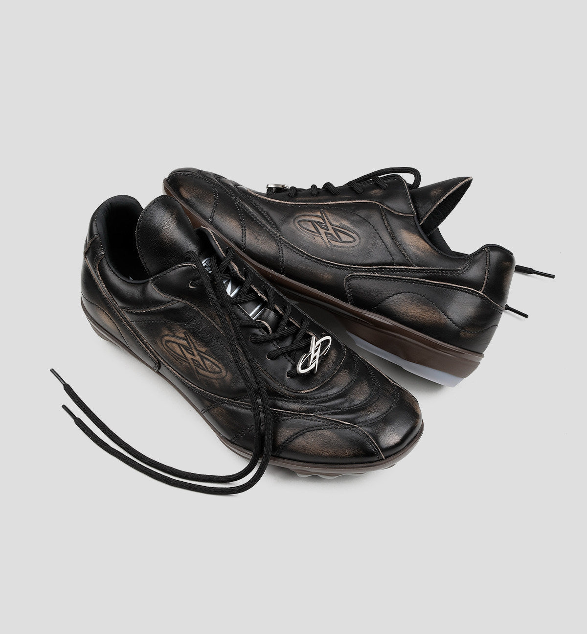 Retro-style Versatile Leather Soccer Shoes
