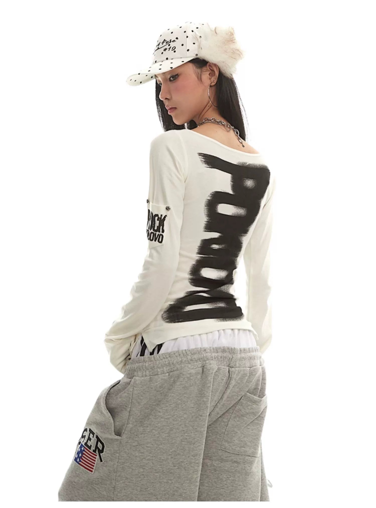 【25s Dec.】Retro Letter Print Off-shoulder Base Layer