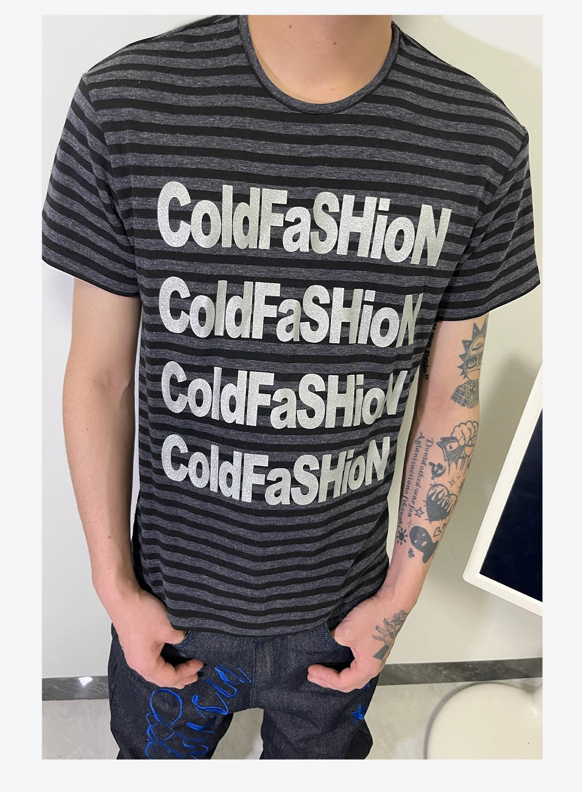 ColdFaSHioN Silver Graphic Stripe Tee