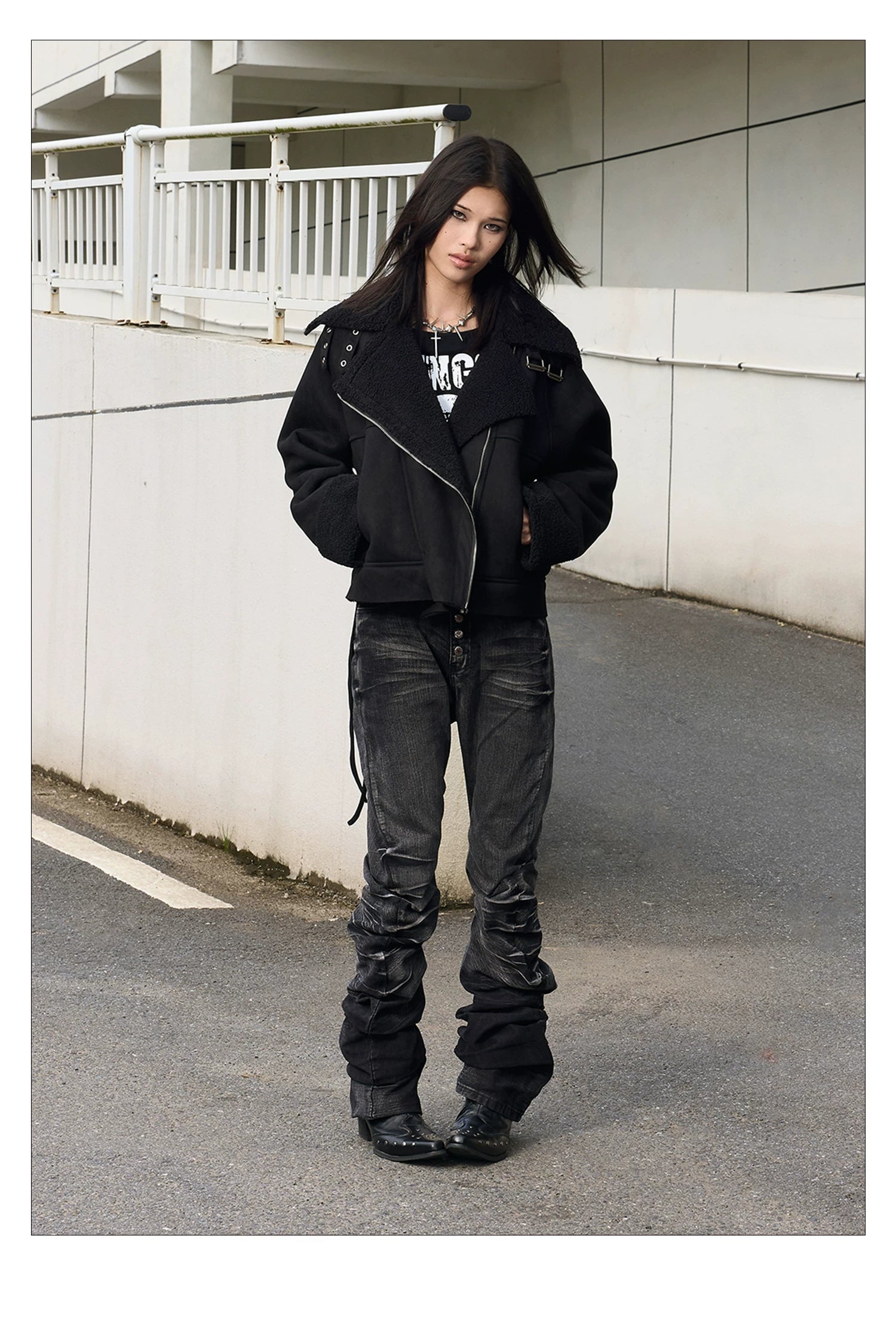 Cracked Washed Curved Skinny Jeans