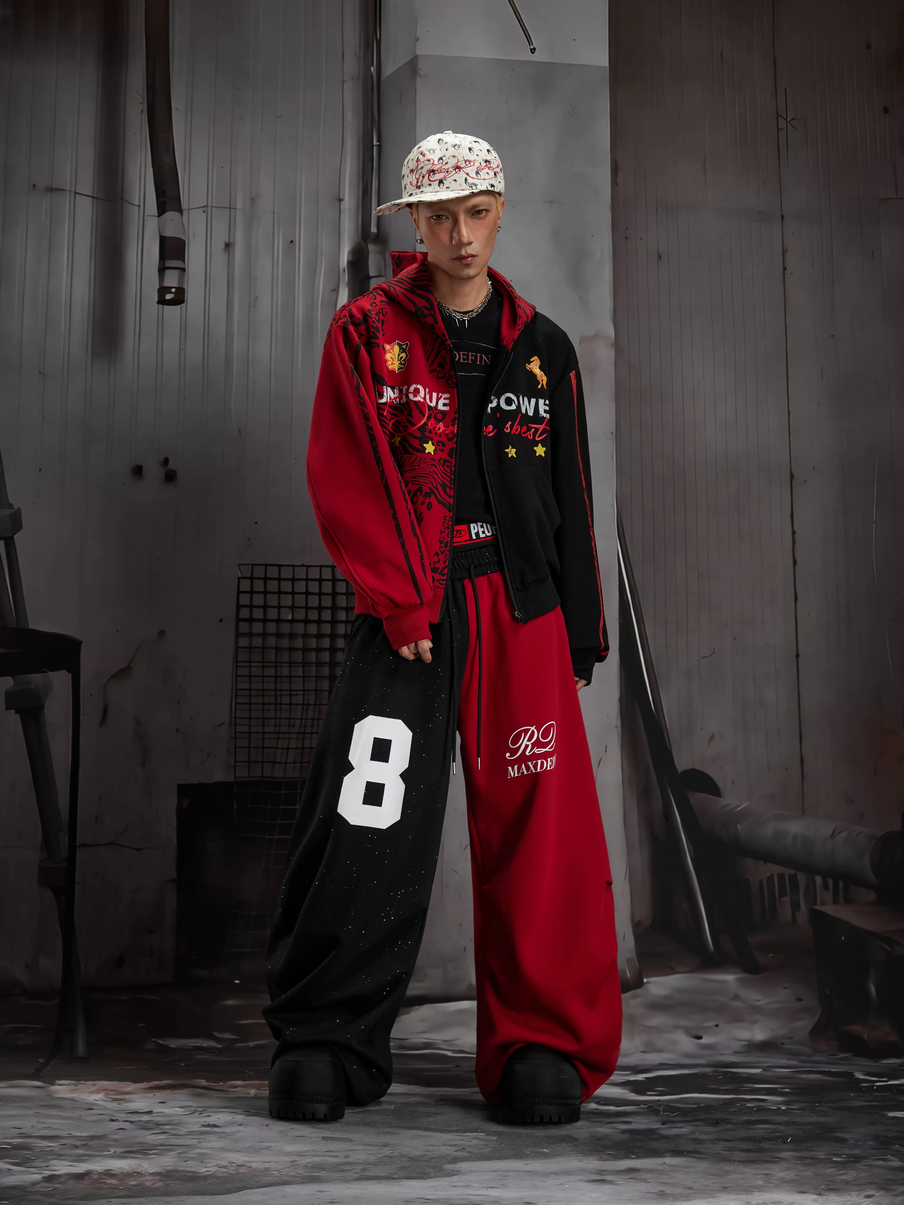 Black Red Contrast Graphic Hoodie