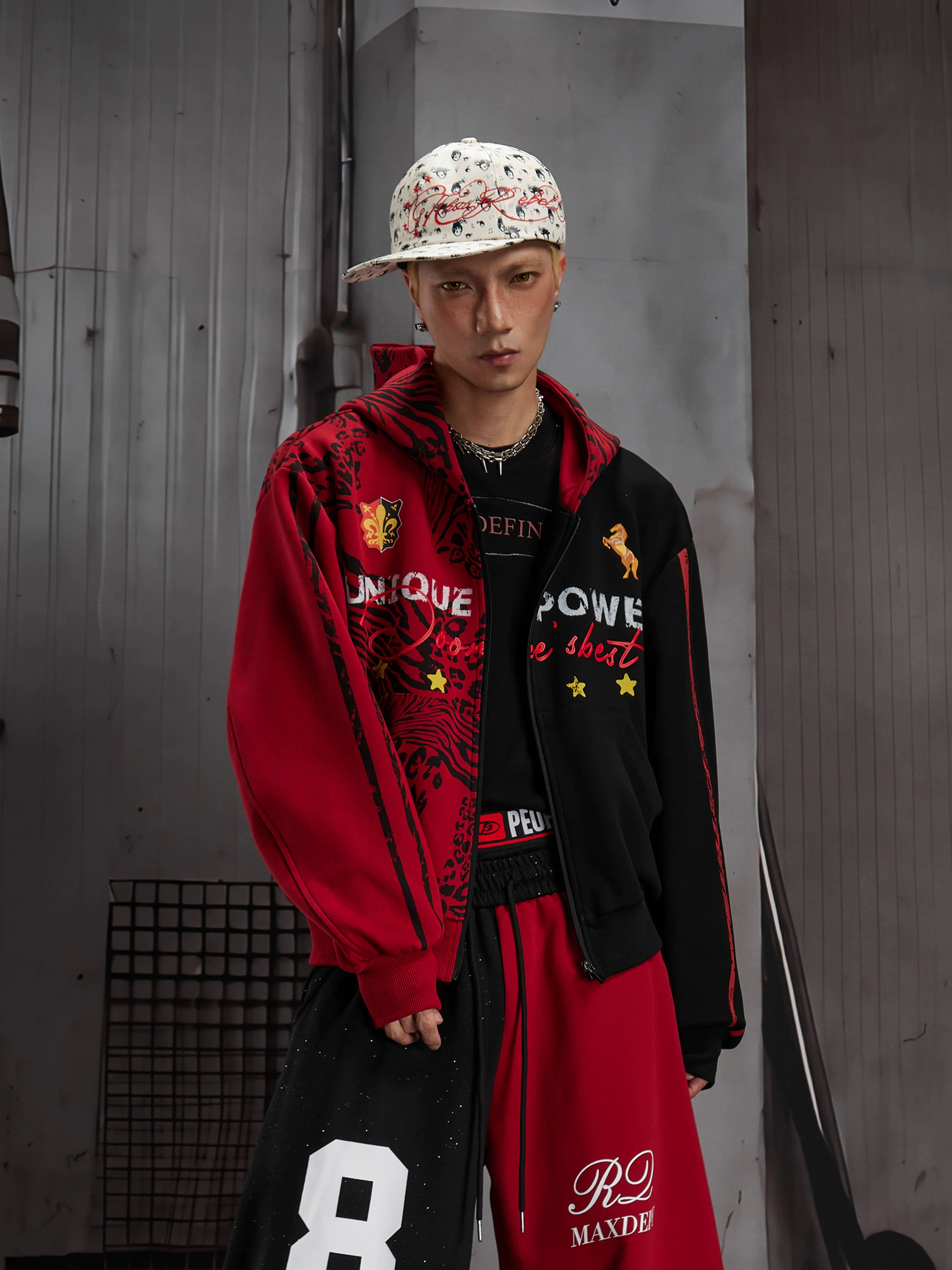 Black Red Contrast Graphic Hoodie