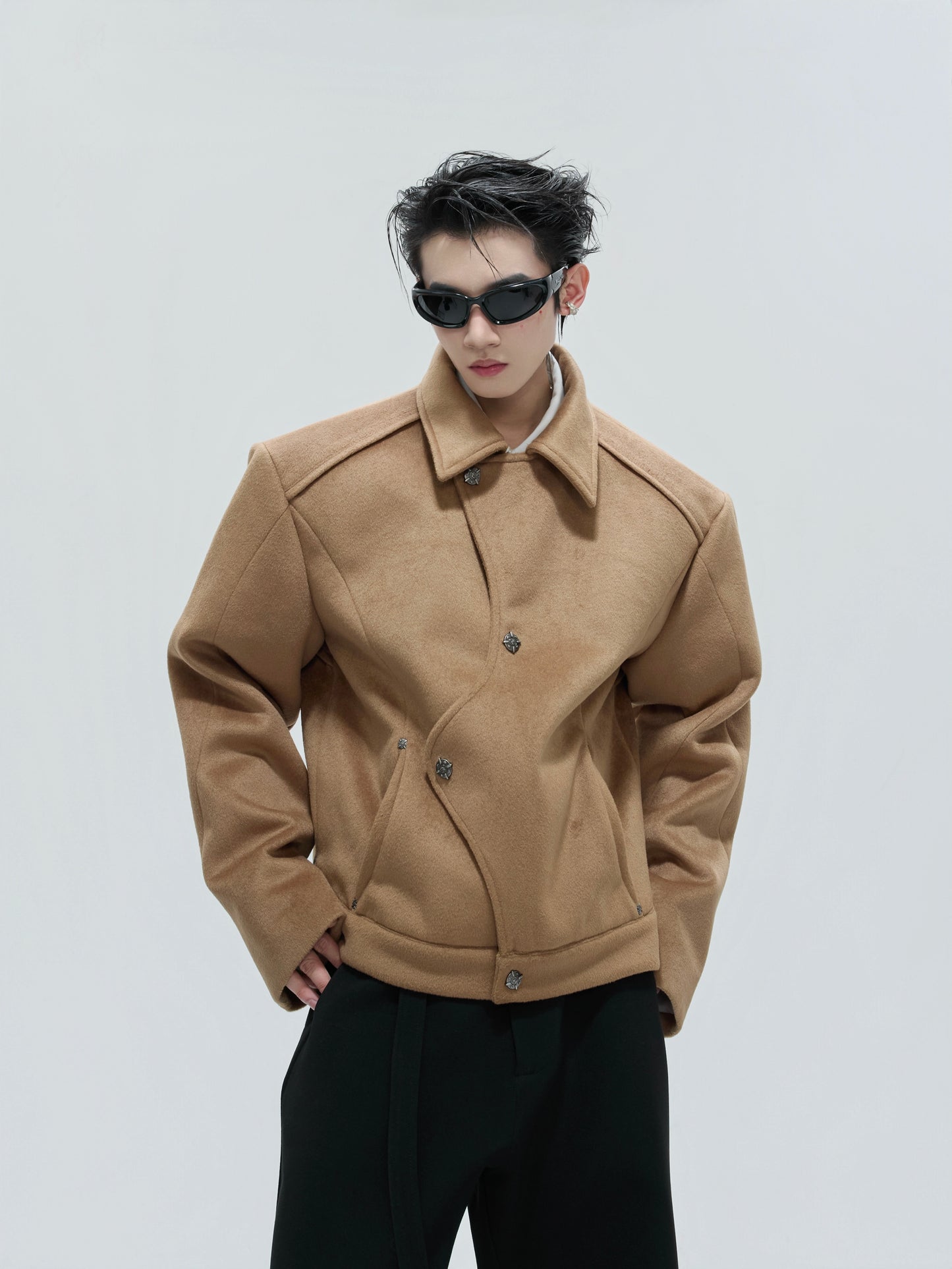 【25s Nov.】Elegant and Luxurious Uniquely Designed Coat