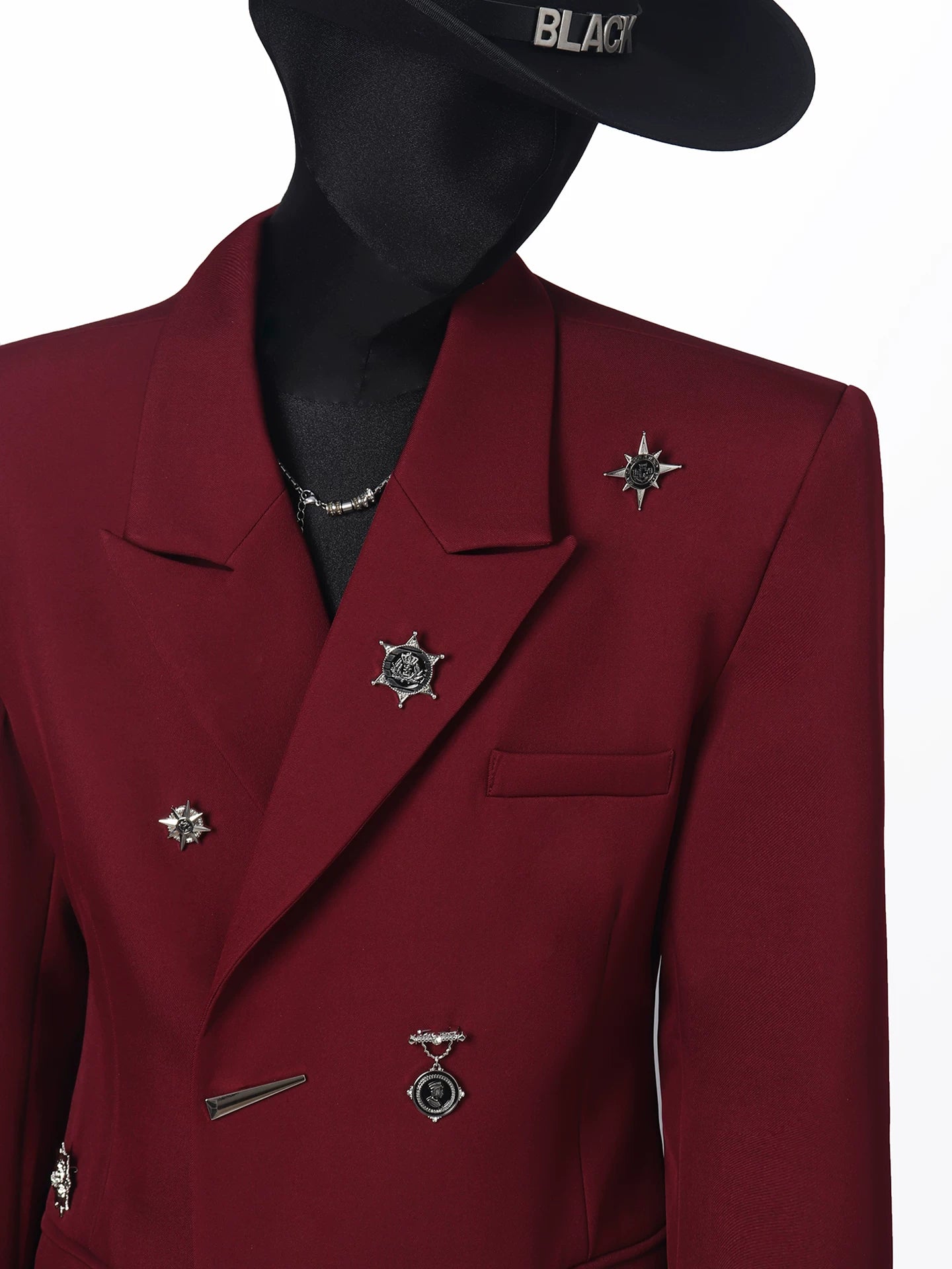 【26s Apr.】Metal-Embellished Waist-Defining Blazer