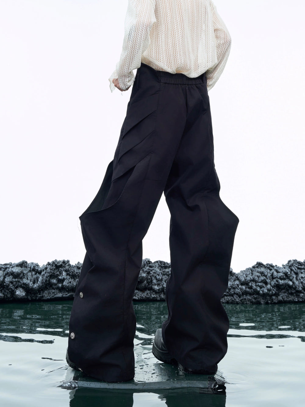 【24s Dec.】Shaped Niche Structure Pleated Loose Casual Pants ArtsKoreanMan