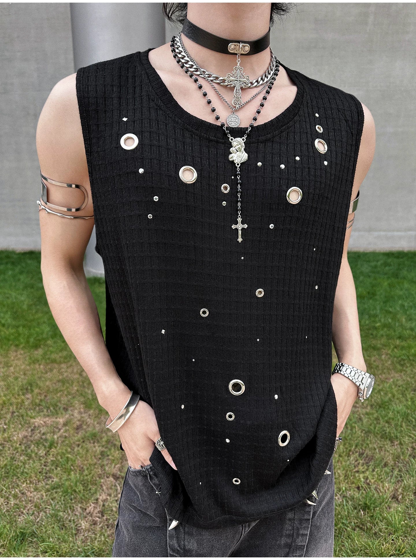 High-Street Sleeveless Tee