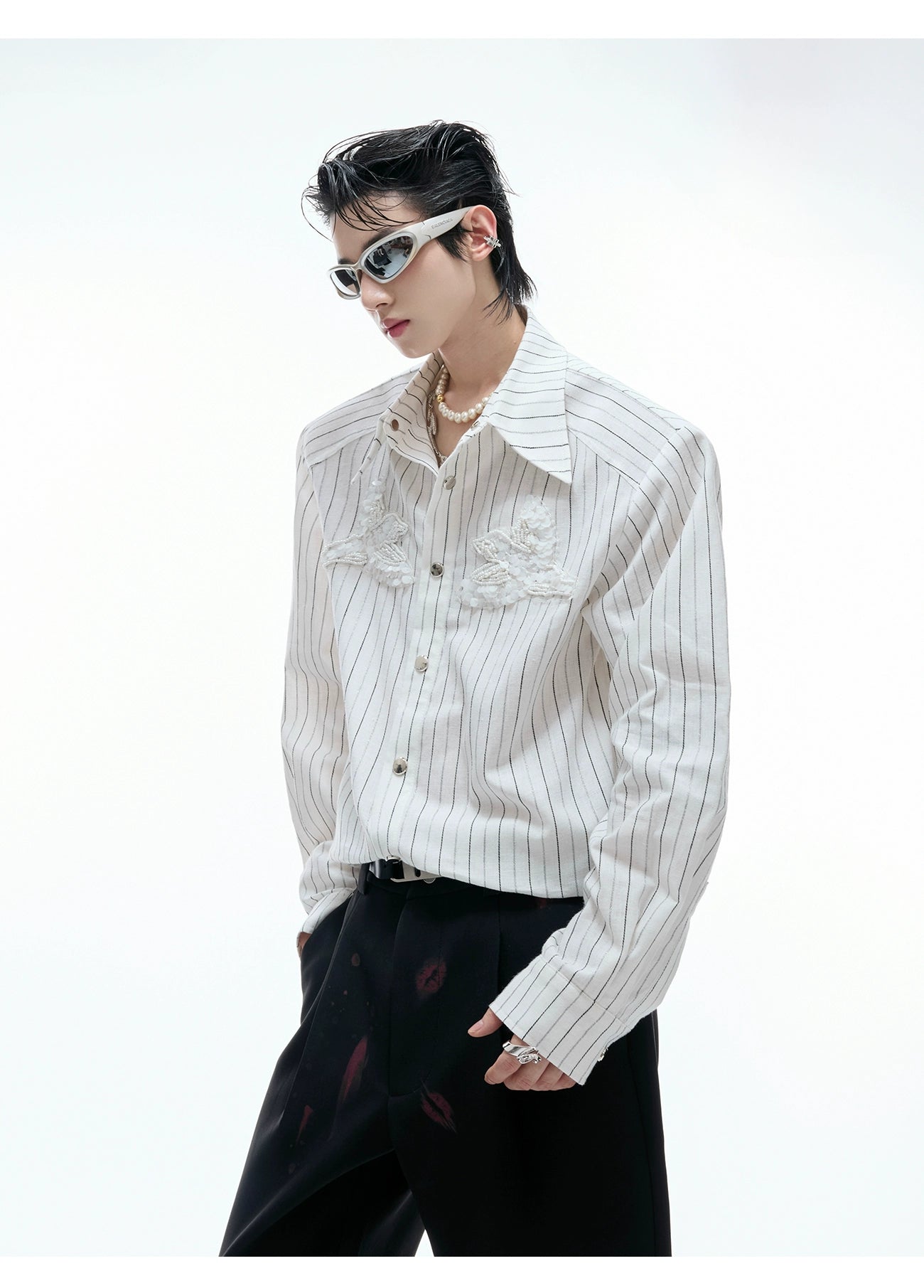 【25s Aug.】Striped Sequin-embroidered Linen Shirt