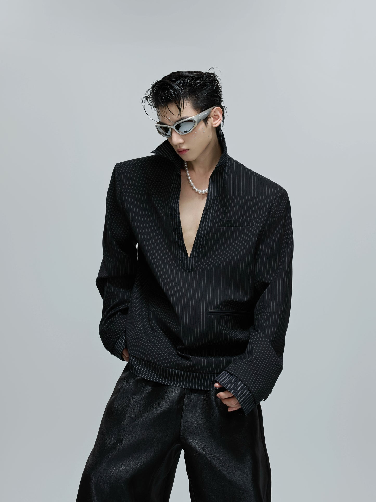 【25s Nov.】Simple Striped Patchwork V-neck Shirt