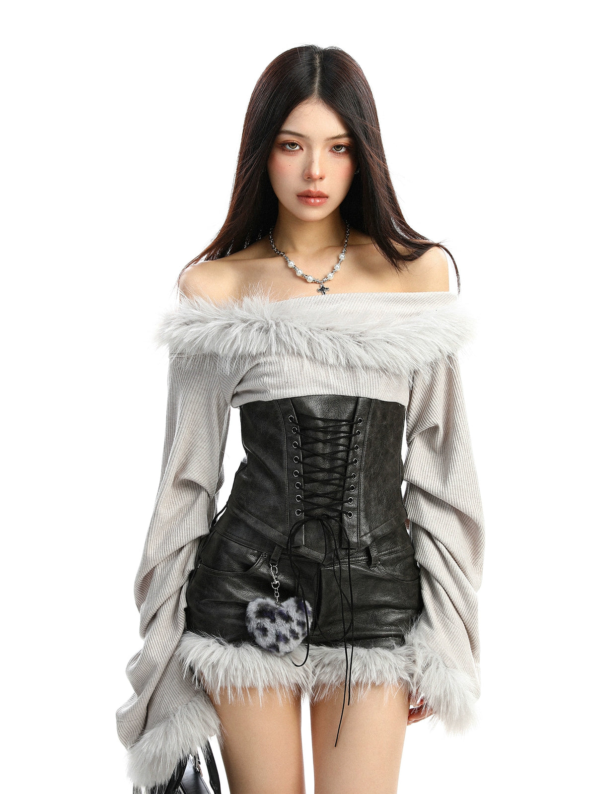 【25s Dec.】Hot Girl Fur Collar Off-shoulder Tie Top/ Leather Pants