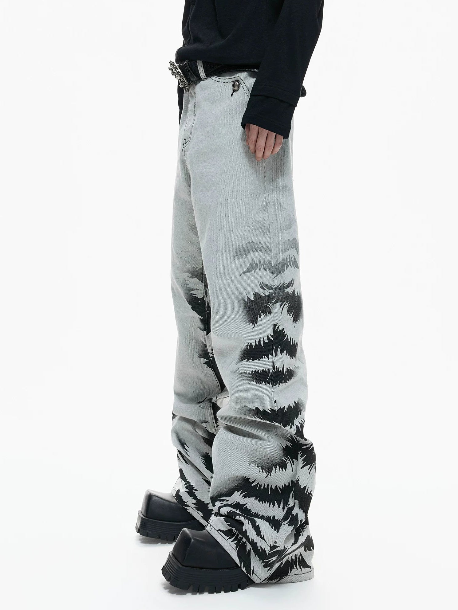【26s Apr.】Distressed Tiger Tie-Dye Straight Flared Denim Pants