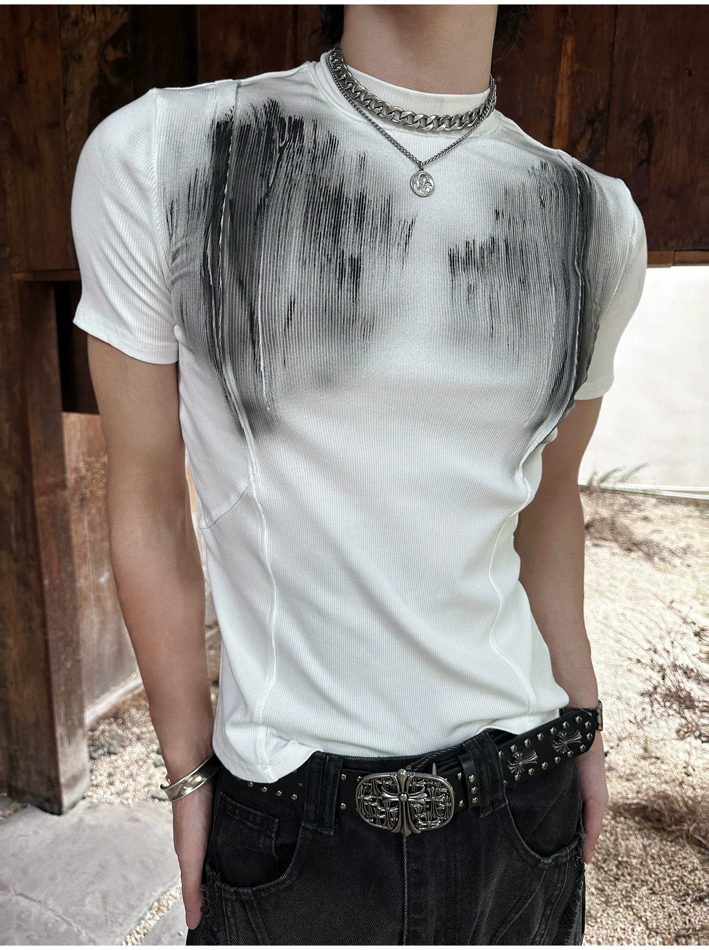 Minimal Graphic Print Tee