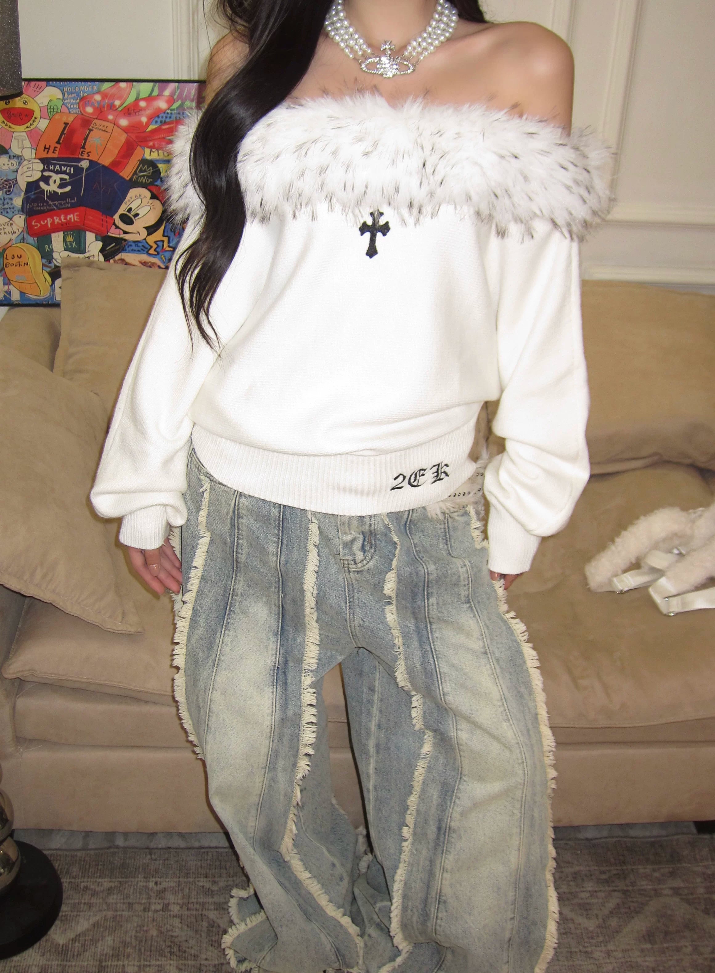 Hot Girl Fur Collar Off-shoulder Sweater