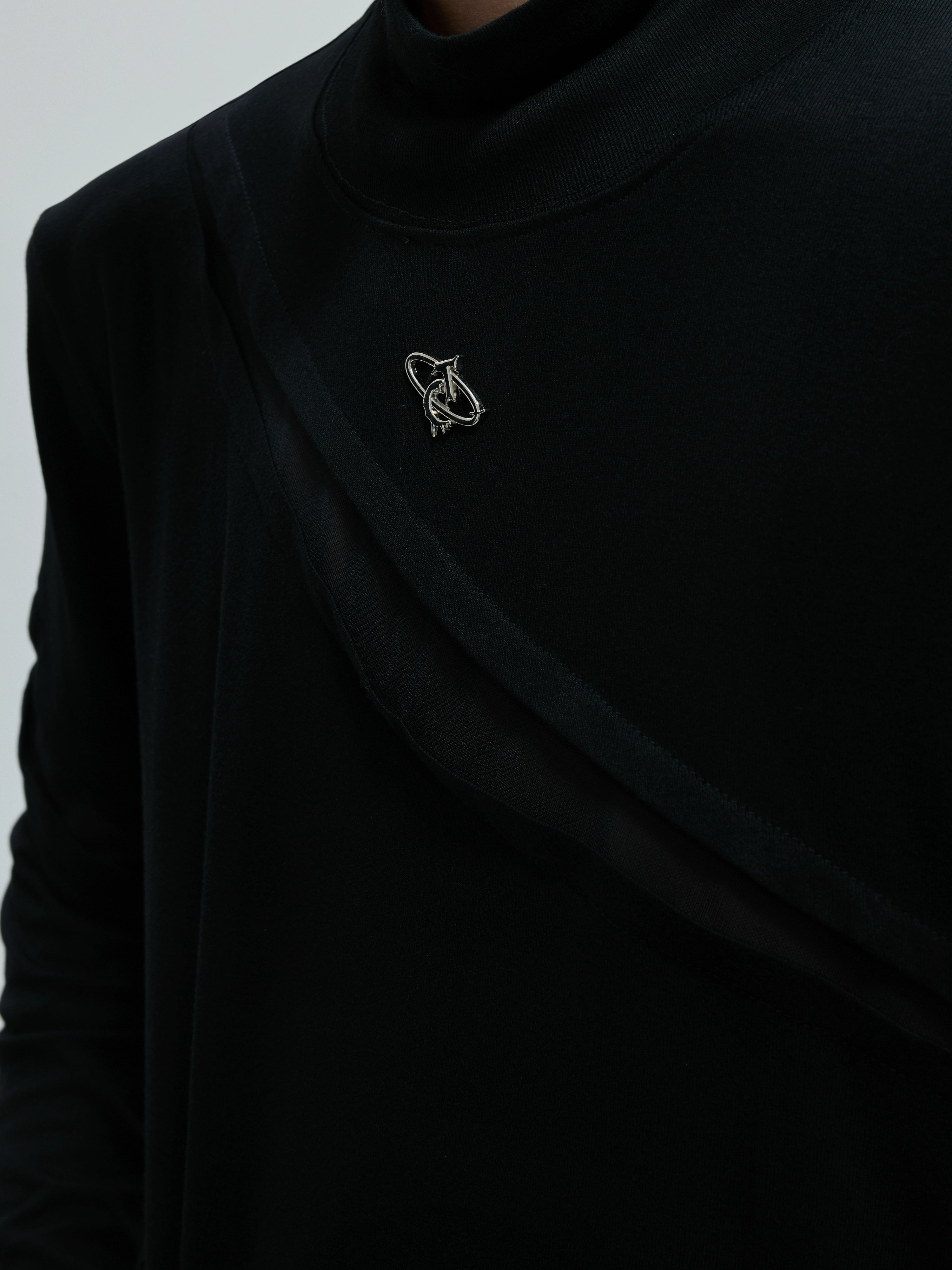 【25s Nov.】High-neck Deconstructed Base Layer High-elastic Metallic T-shirt