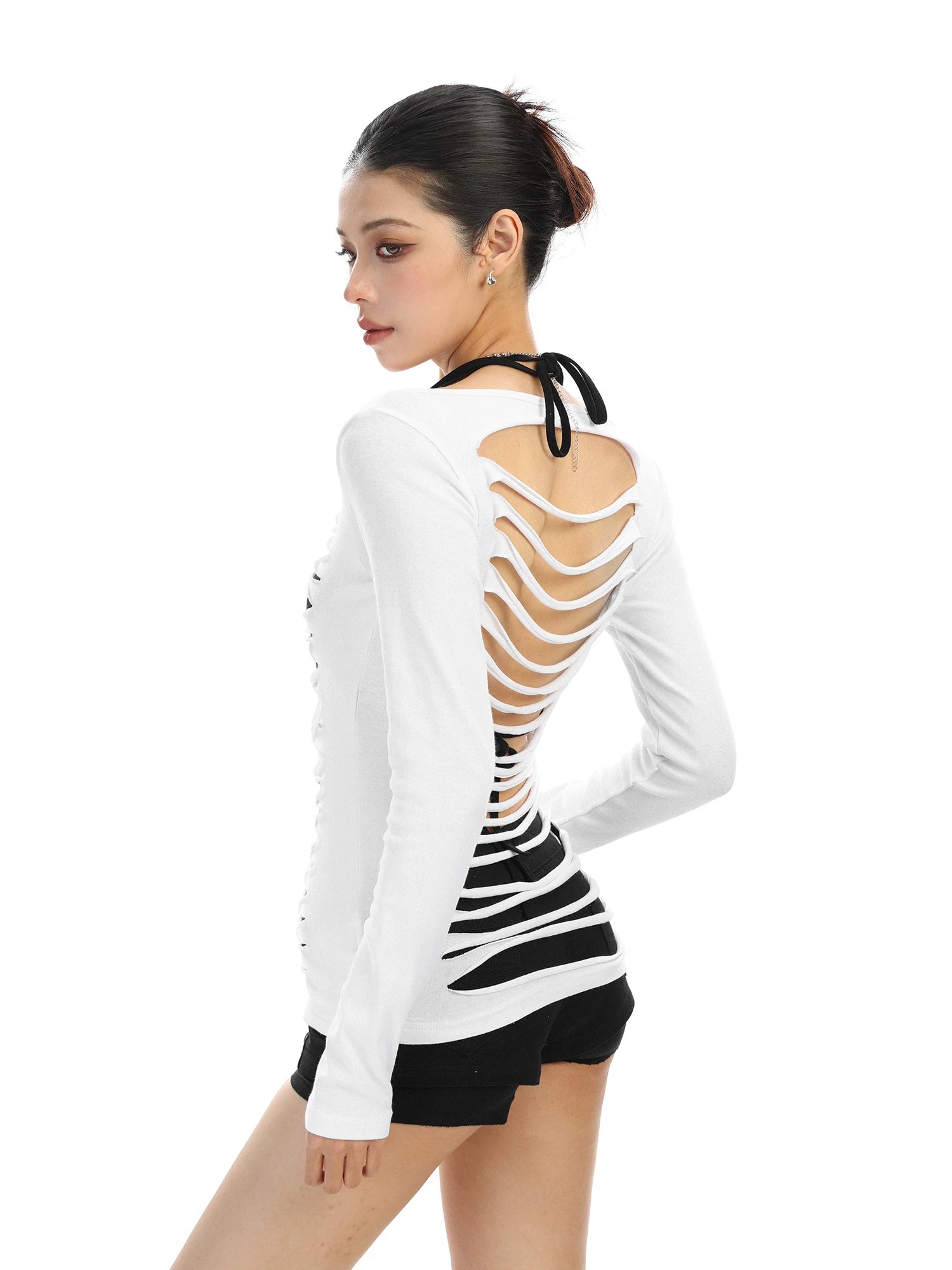 【26s Feb.】Cut-Out Open-Back Long-Sleeve Slim Fit Top
