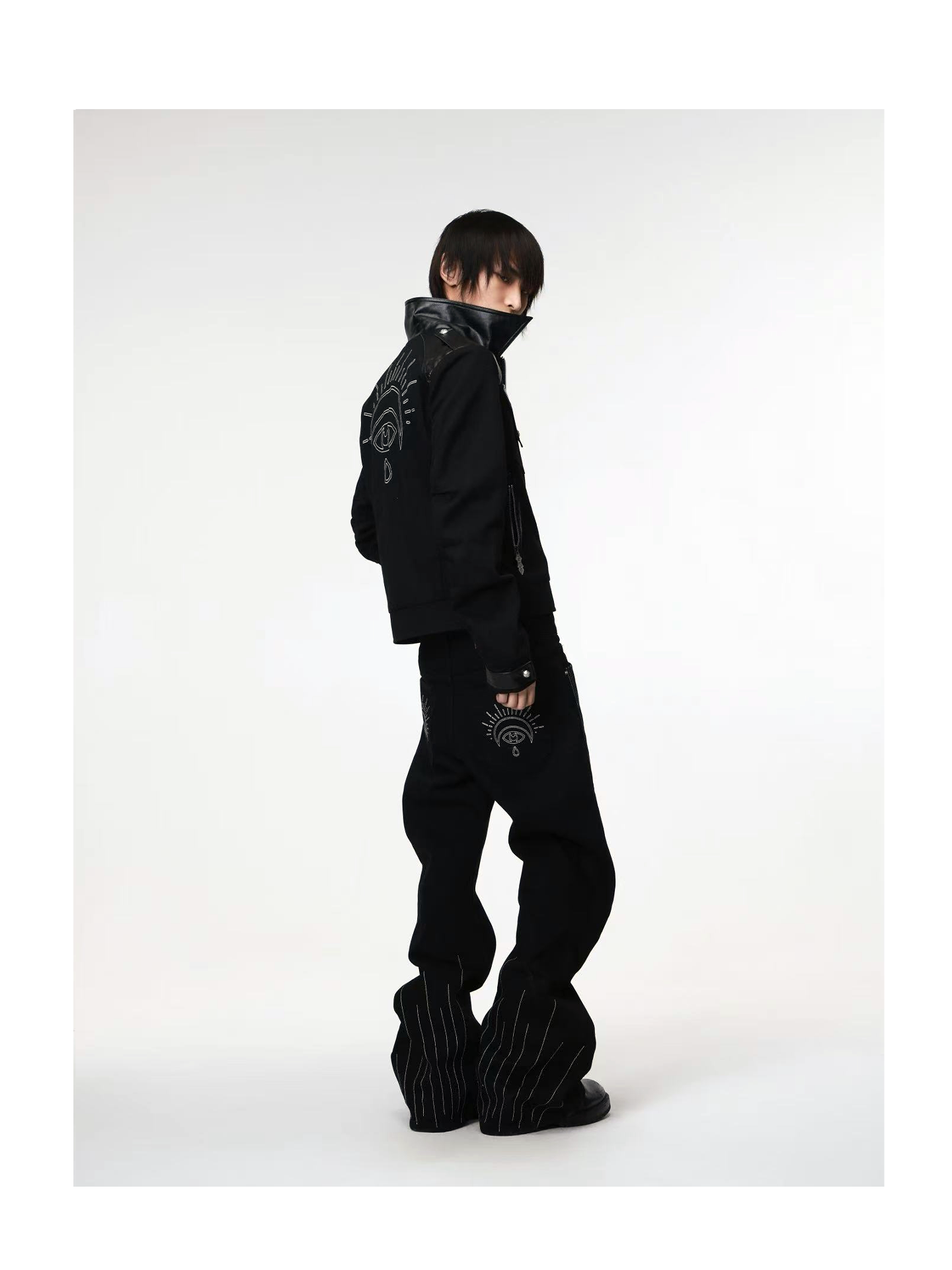14 oz Washed Black Scimitar Jeans