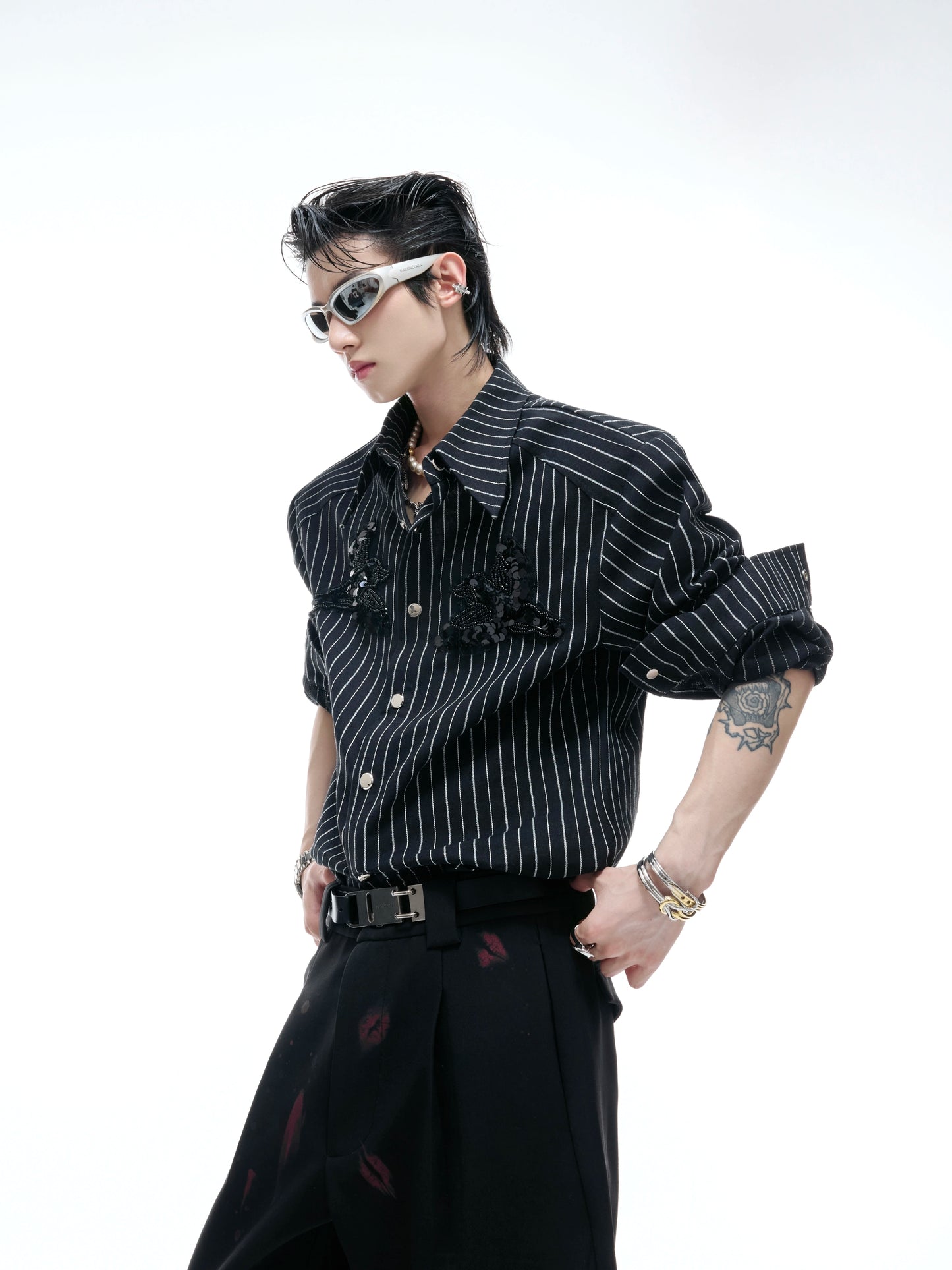 【25s Aug.】Striped Sequin-embroidered Linen Shirt