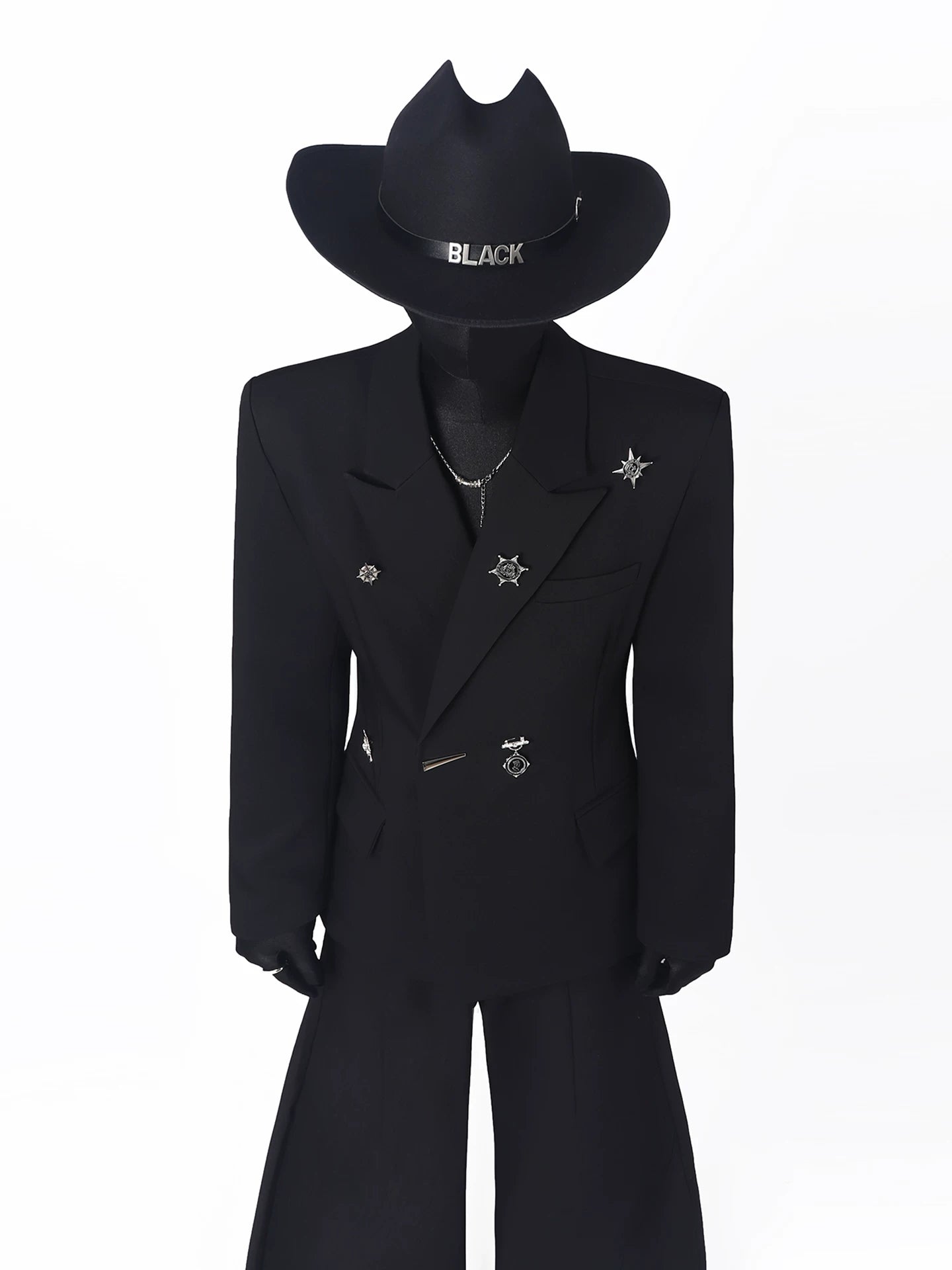 【26s Apr.】Metal-Embellished Waist-Defining Blazer