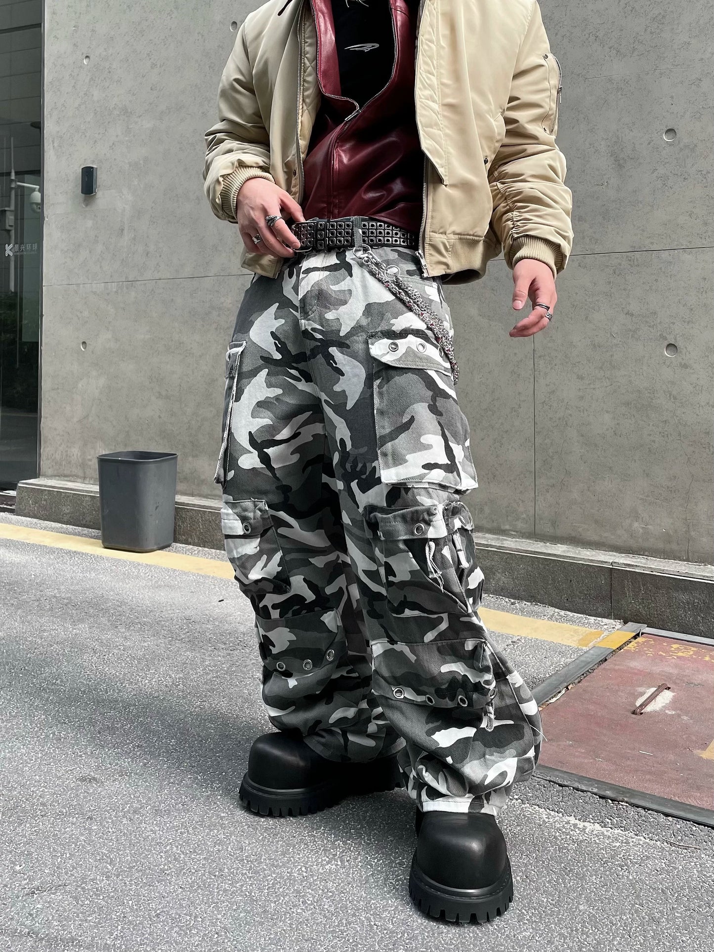 【25s Jan.】Camouflage Denim Patchwork Multi-pocket Cargo Trousers