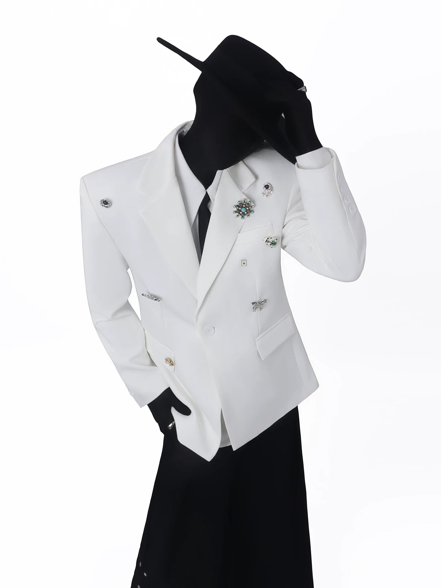 Metal Brooch White Blazer