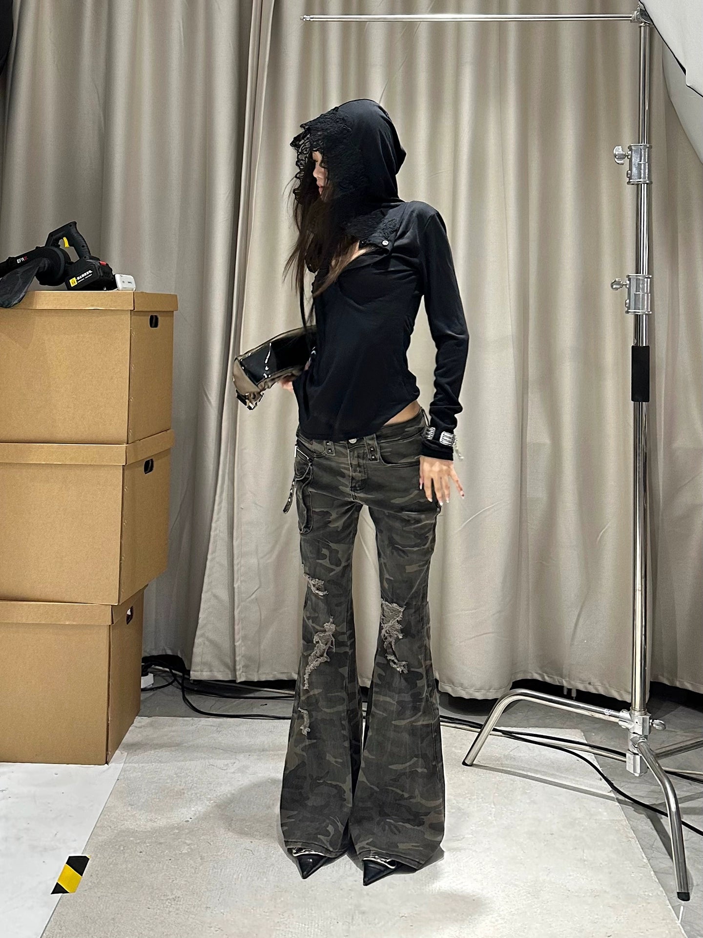 【25s Aug.】Heavy Duty Camouflage Distressed Low Waist Bootcut Jeans