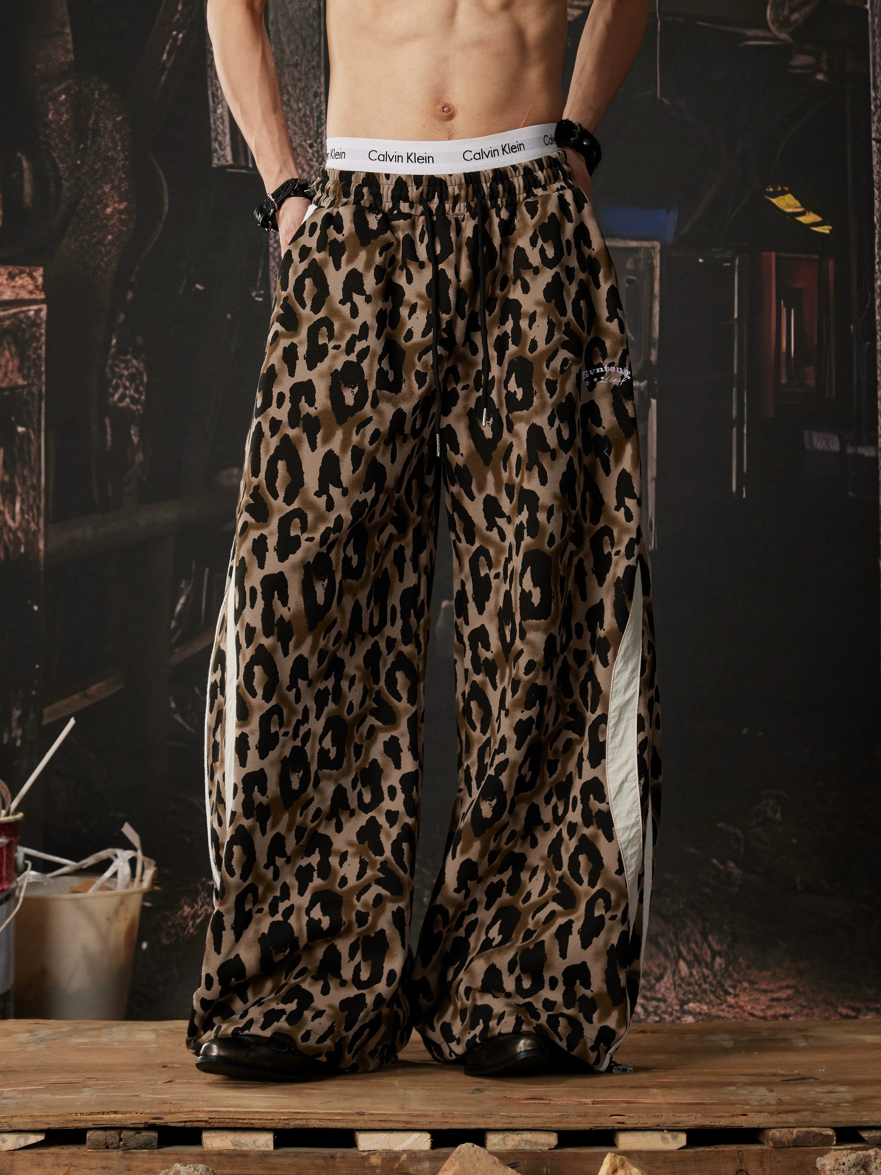 Leopard Panel Curved Wide-Leg Pants