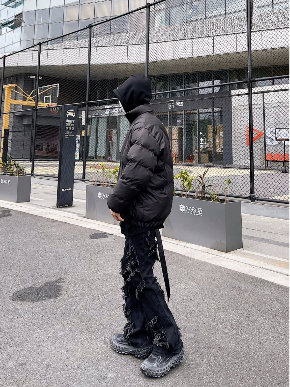 【25s Jul.】Tassel Raw Edge Ripped Bootcut Jeans
