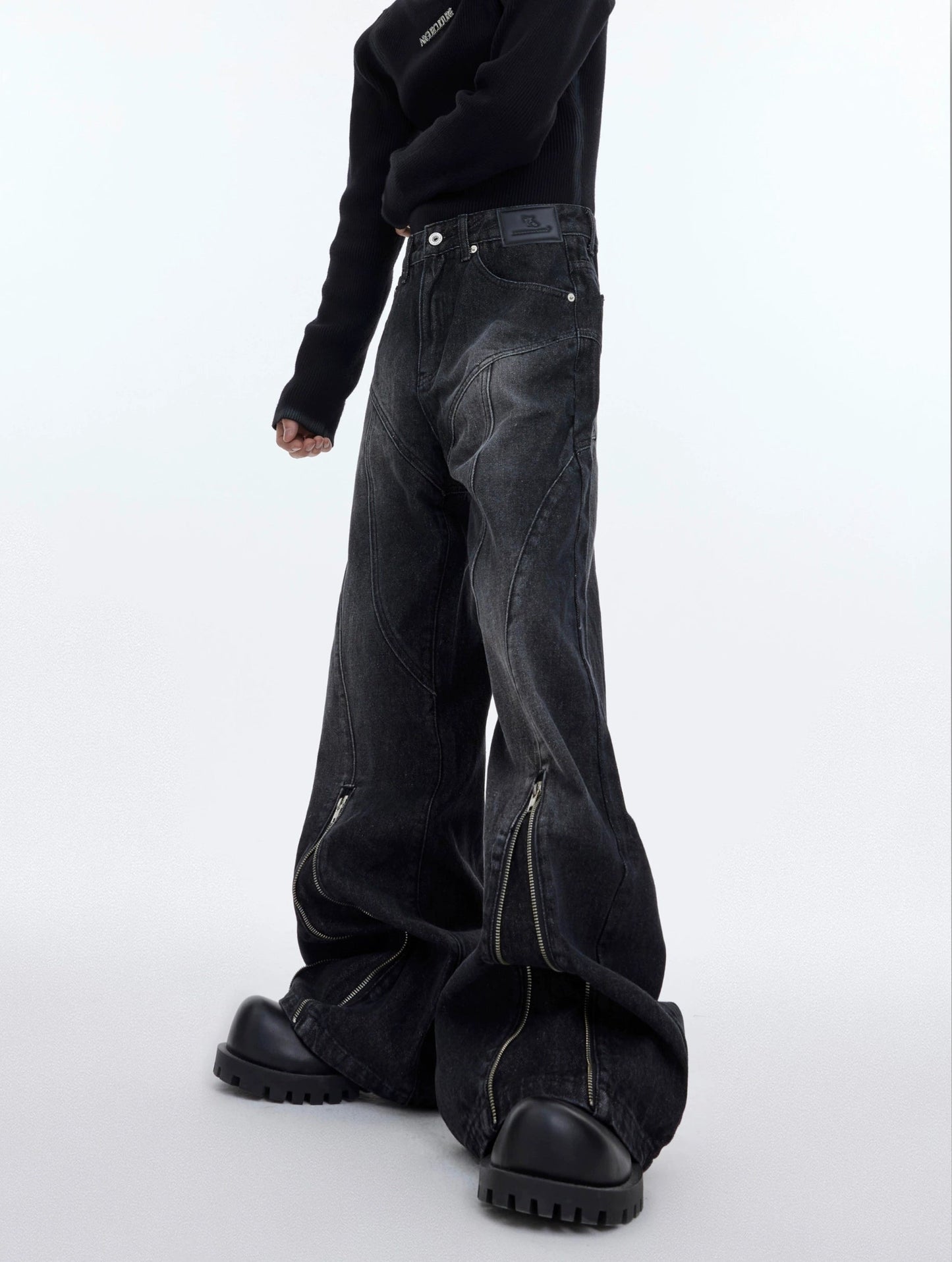 【25s Nov.】Washed Distressed Structured Jeans