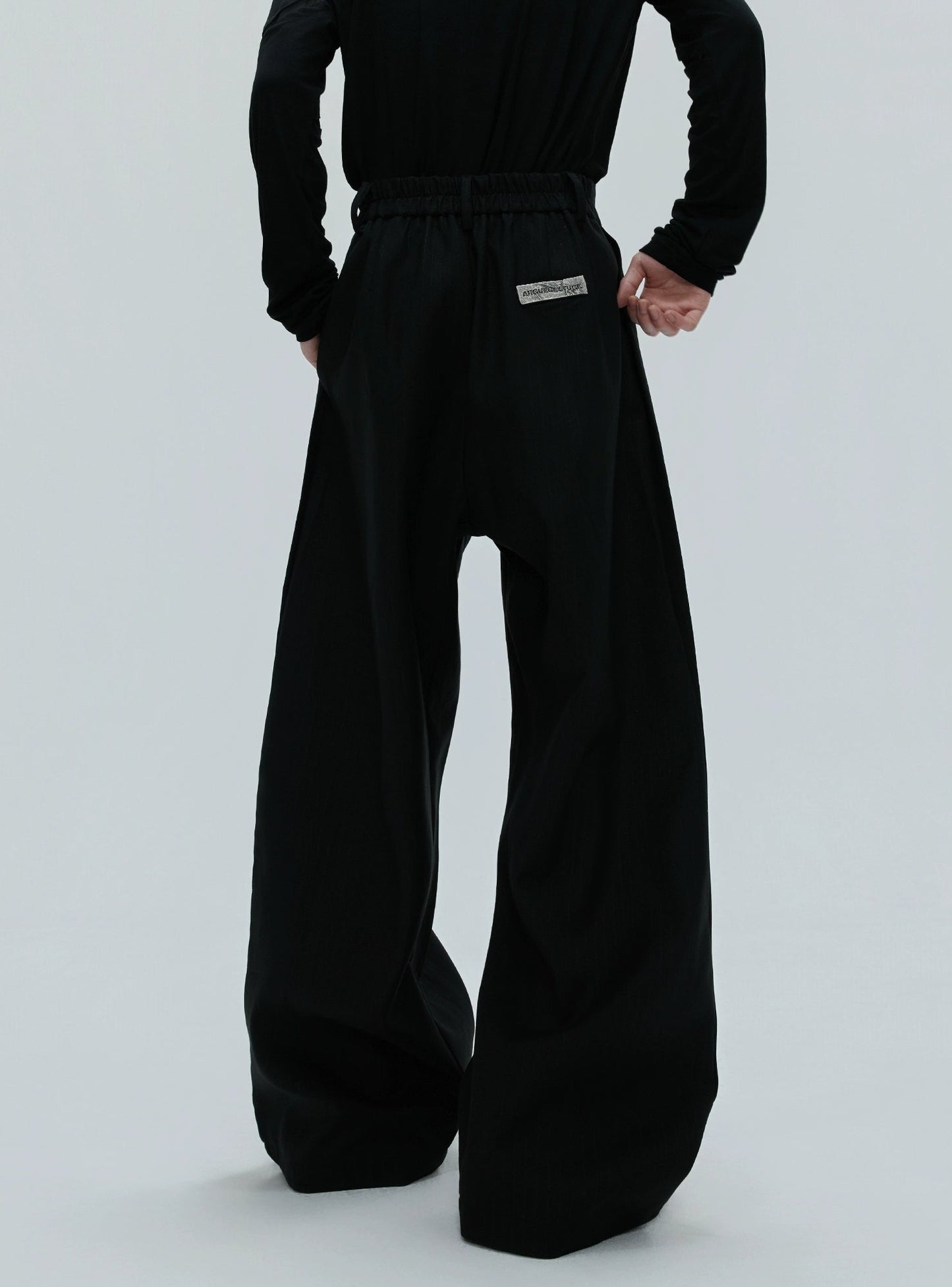 【25s Nov.】Shimmering Striped Fitted Blazer/Trousers