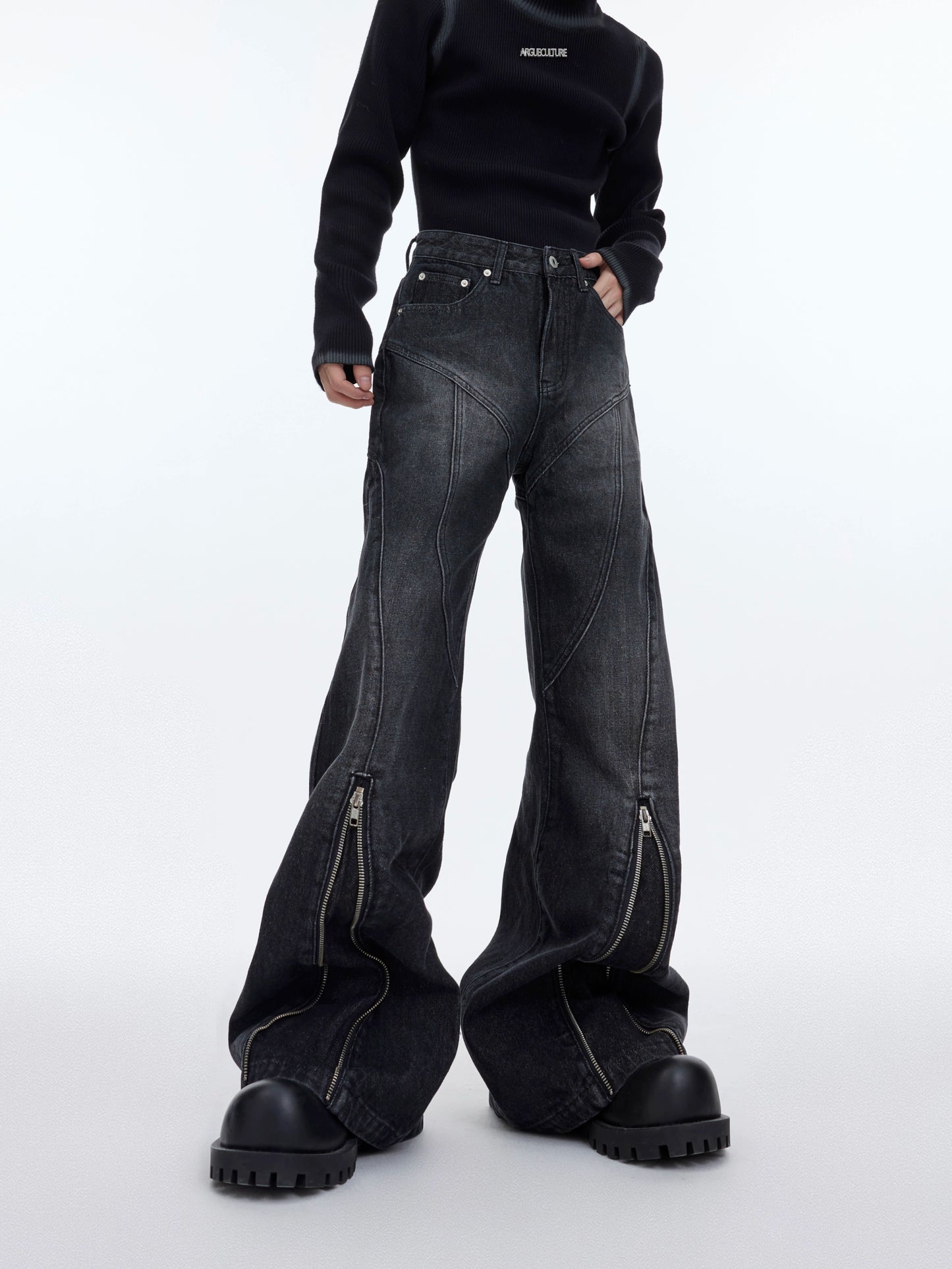 【25s Nov.】Washed Distressed Structured Jeans