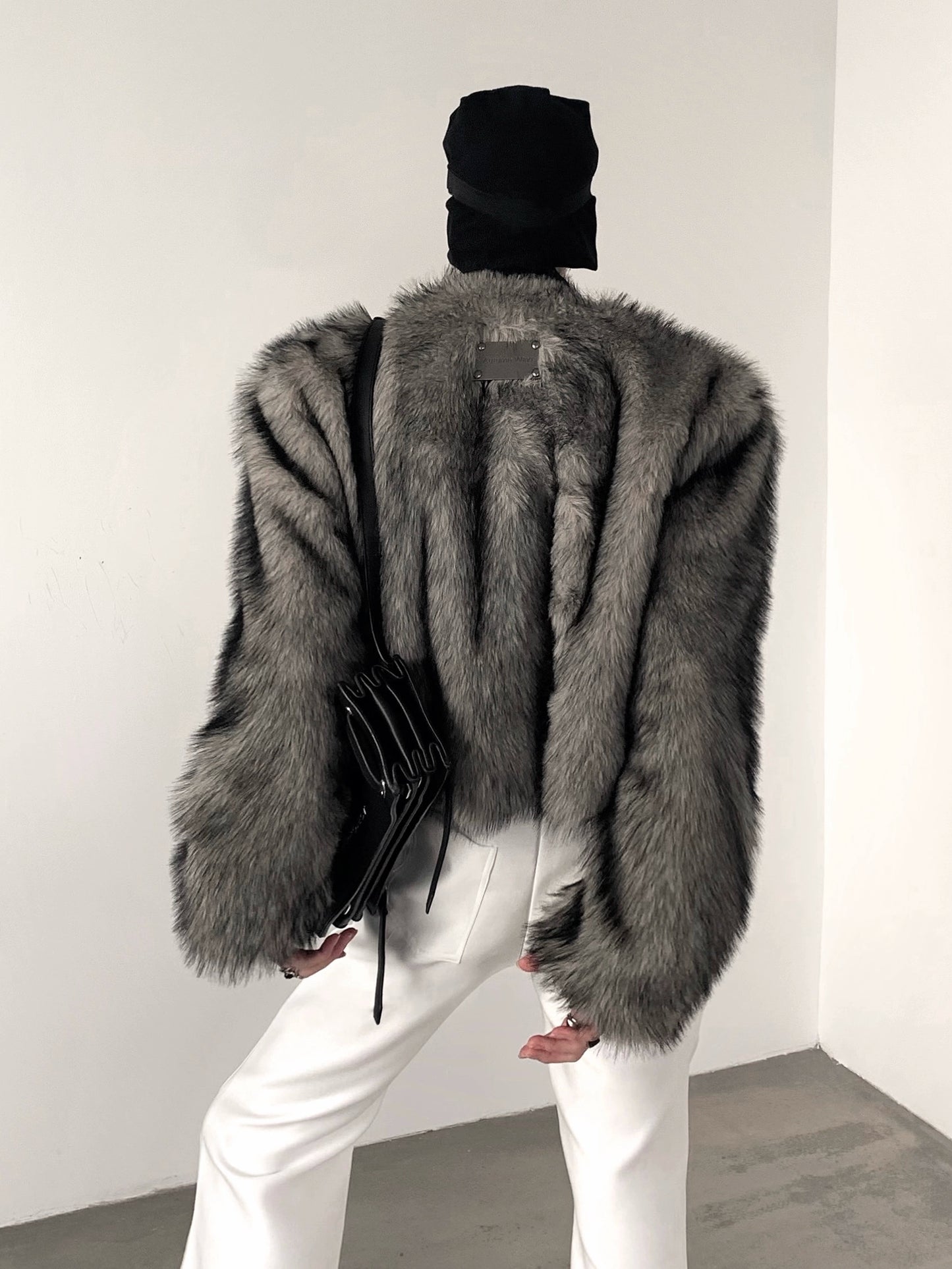 【25s Oct.】Stylish Grey Faux Fox Fur Jacket
