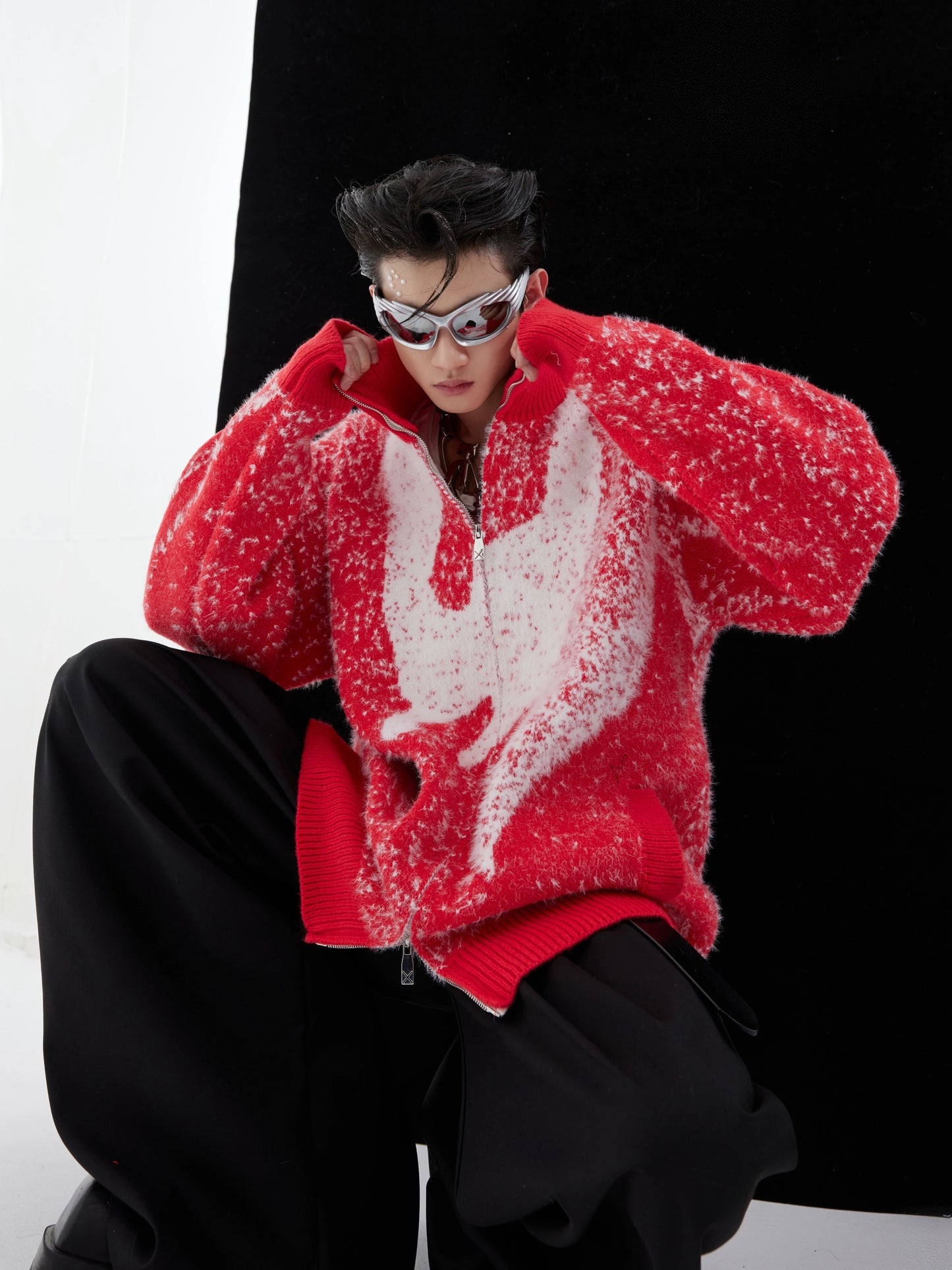 【24s February.】Niche Gradient Dragon Pattern Sweater