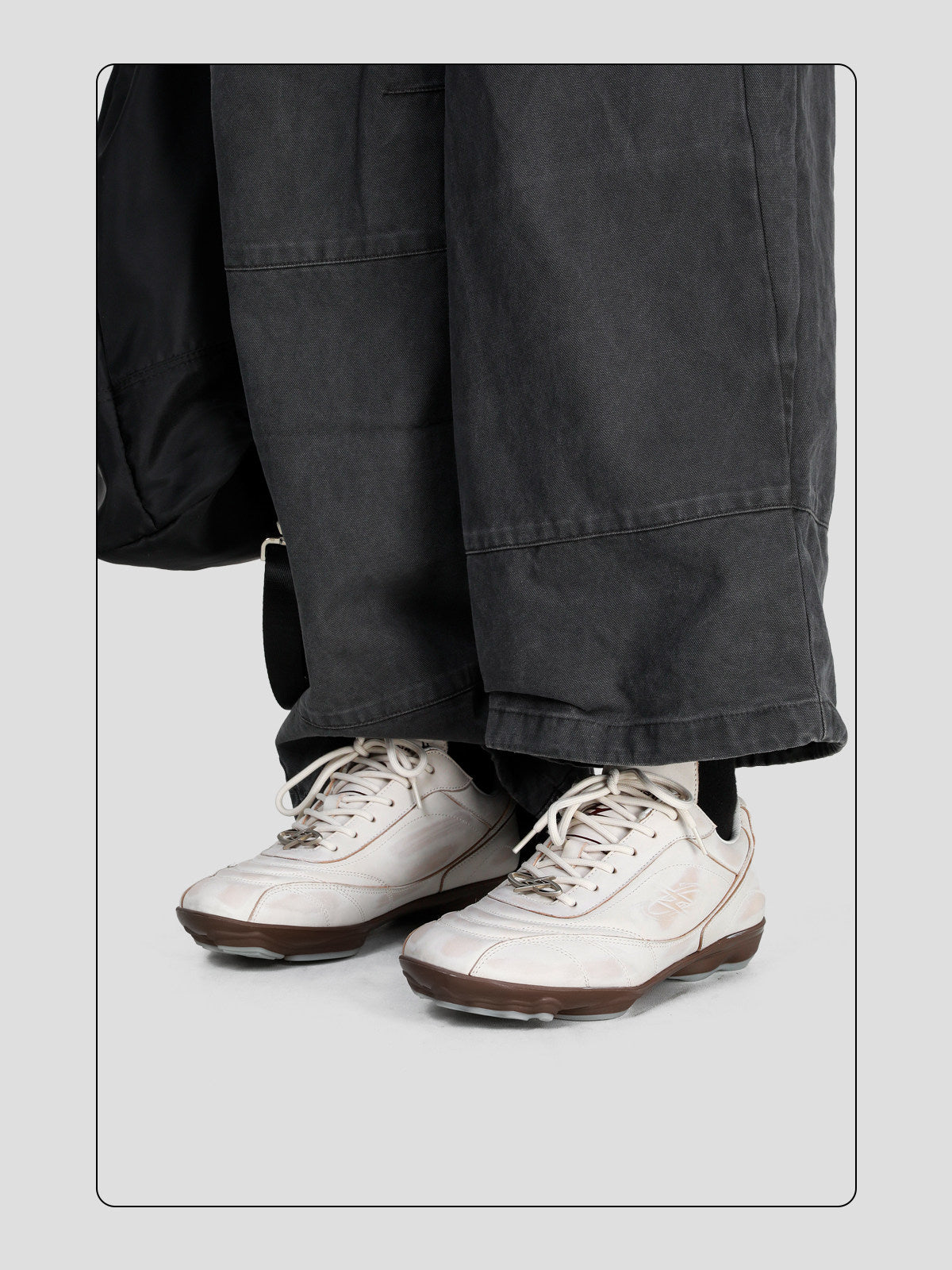 Retro-style Versatile Leather Soccer Shoes