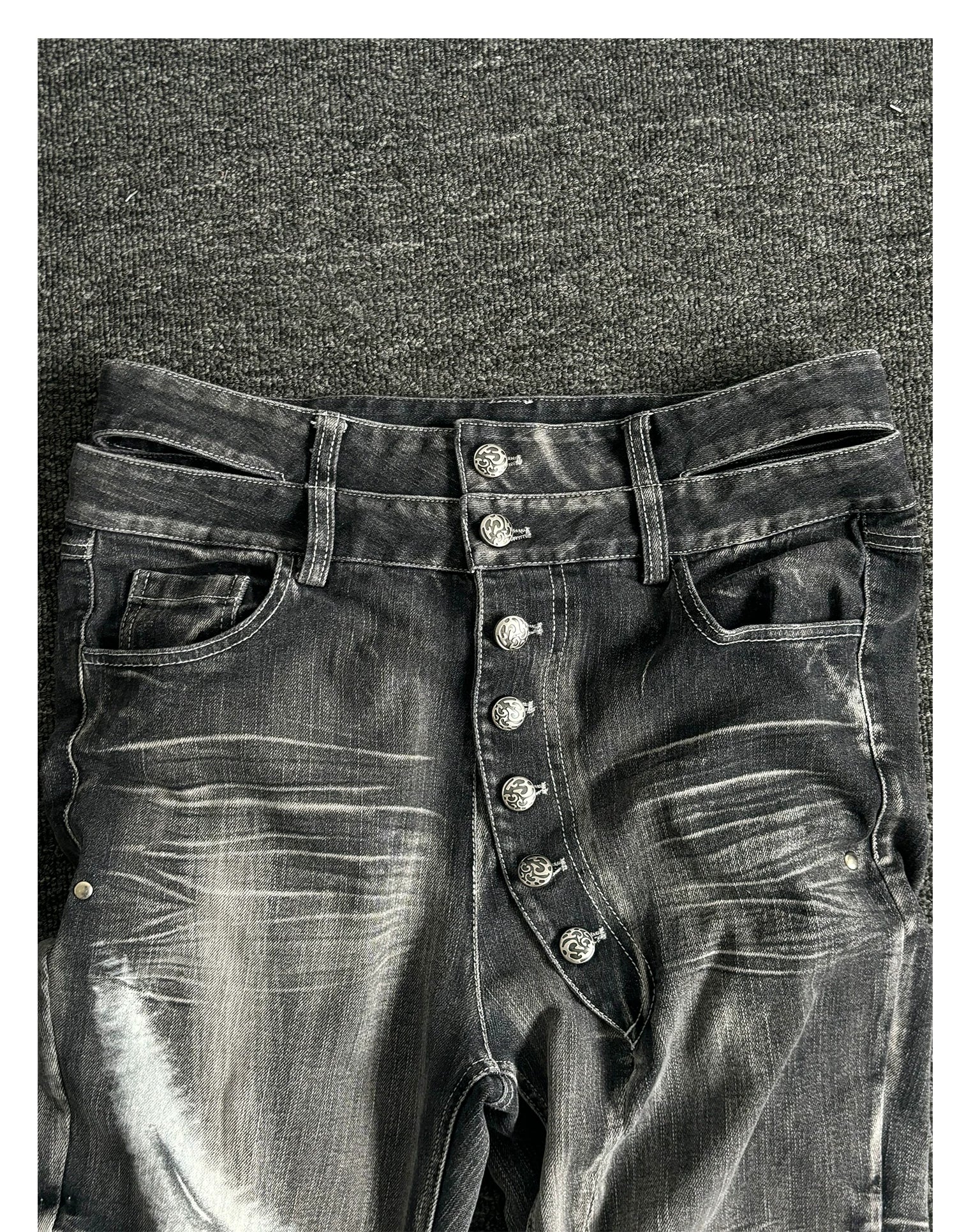 【26s Jan.】Blade-Washed Curved Fit Stretch Denim Jeans