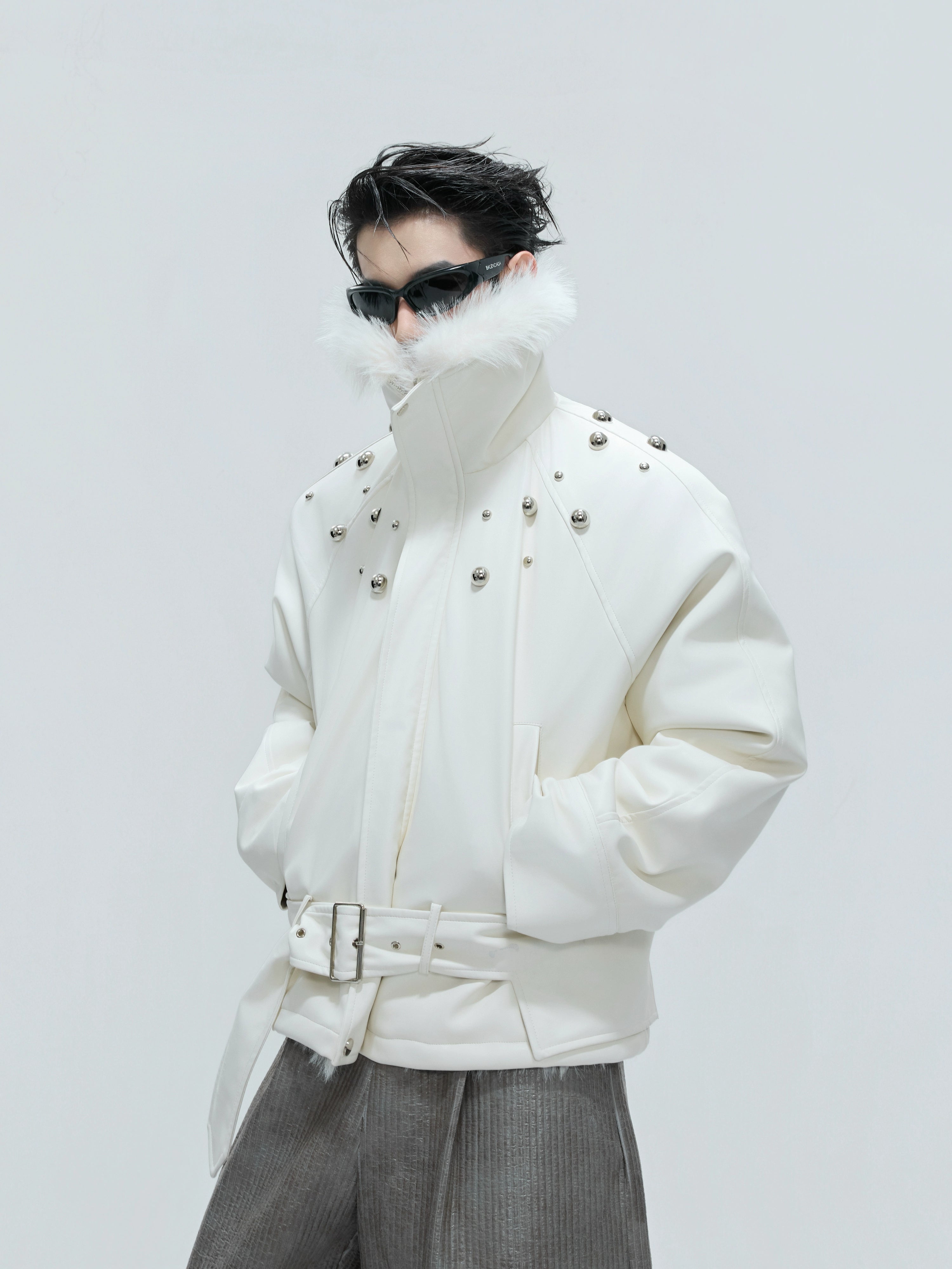 【25s Nov.】Riveted Faux Wolf Fur Collar Thickened Cotton Coat