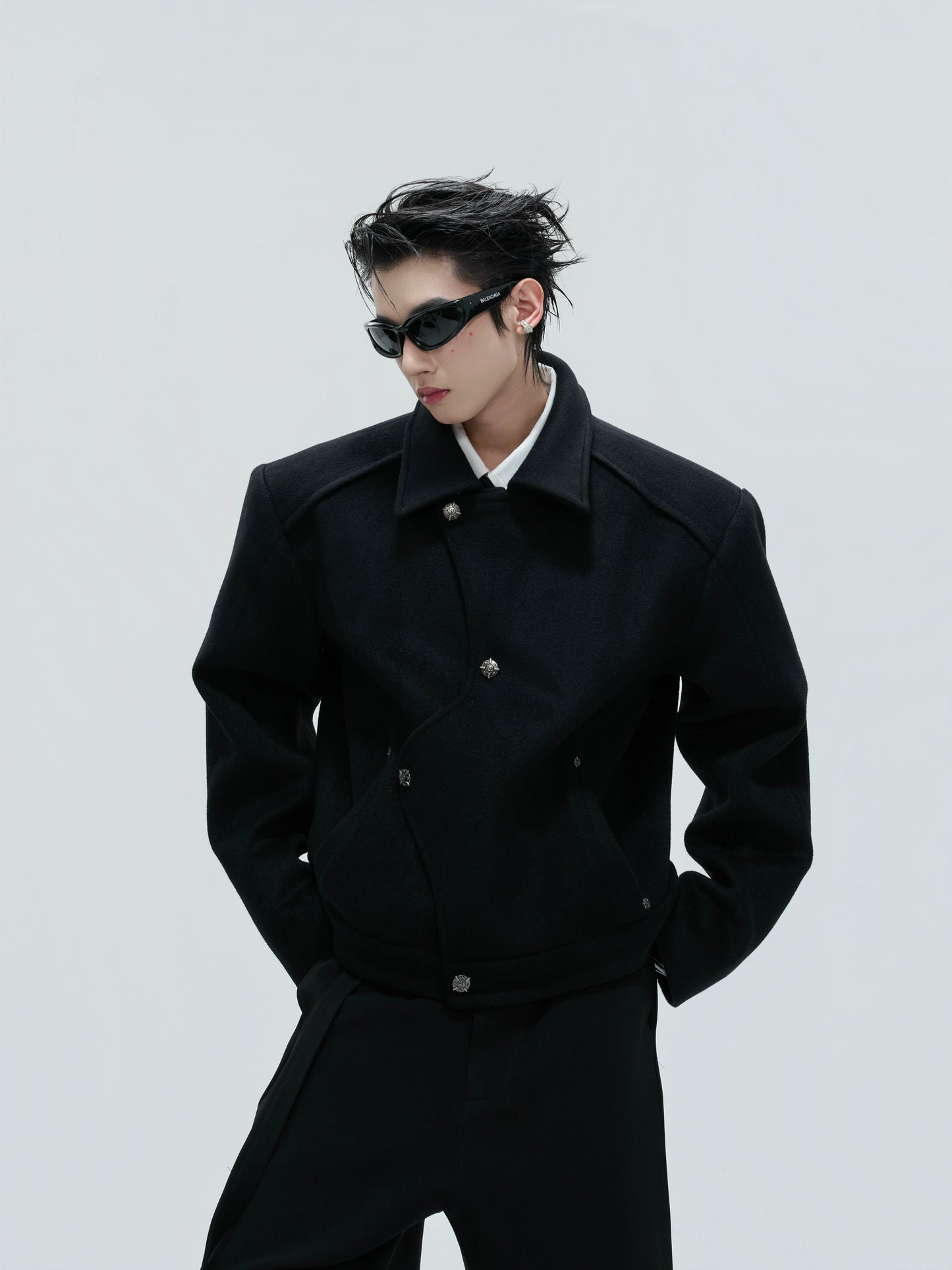 【25s Nov.】Elegant and Luxurious Uniquely Designed Coat