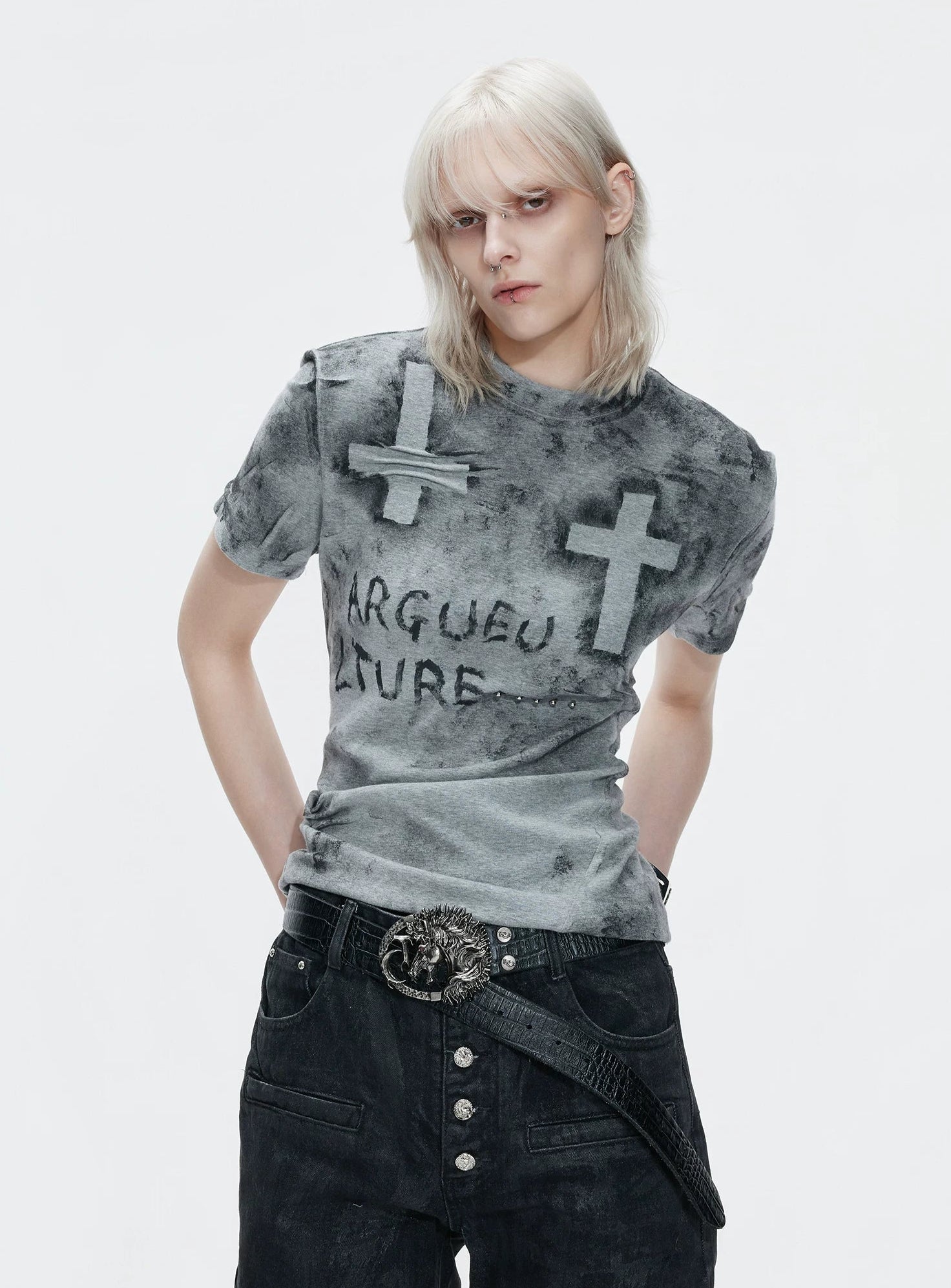【26s May.】Distressed Cross Studded Slim Tee