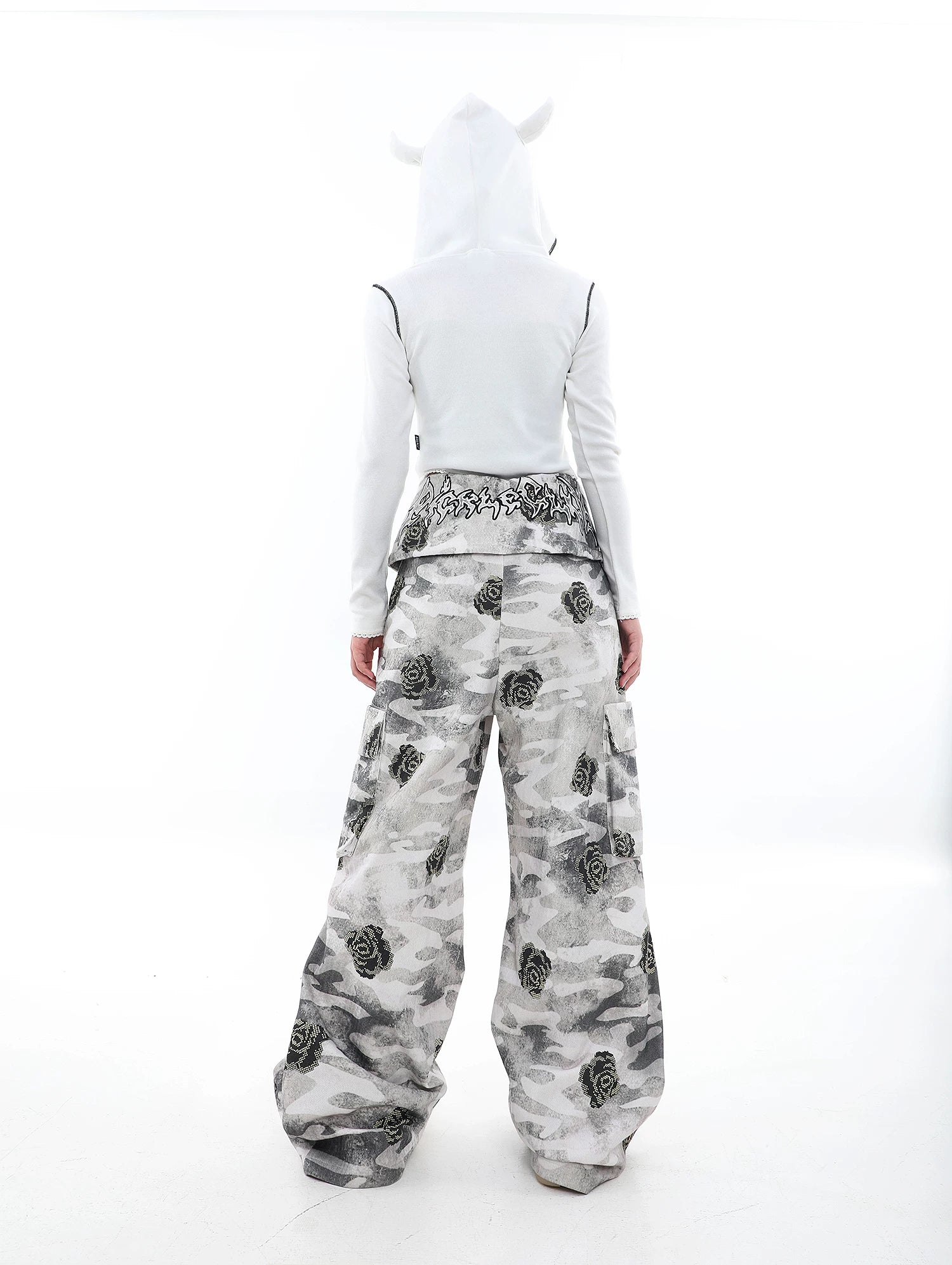 【26s Apr.】Ghost Rose Camo Cargo Pants