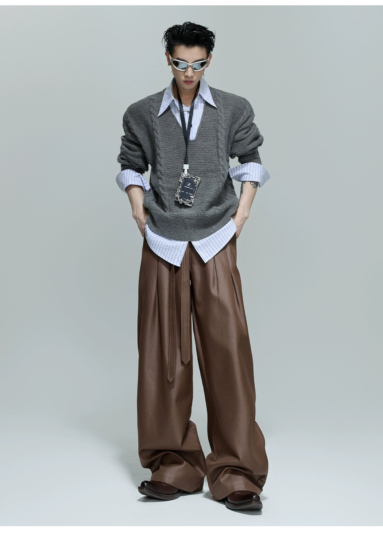 【25s Oct.】Shirt-paneled Button-down V-neck Sweater