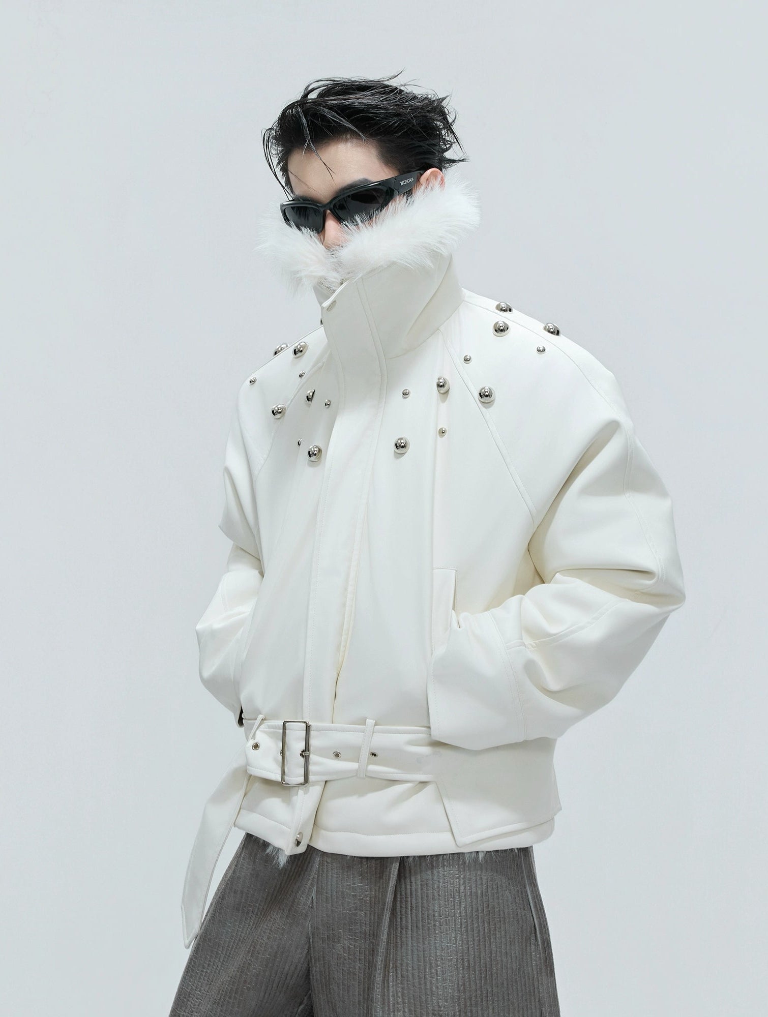 【25s Nov.】Riveted Faux Wolf Fur Collar Thickened Cotton Coat