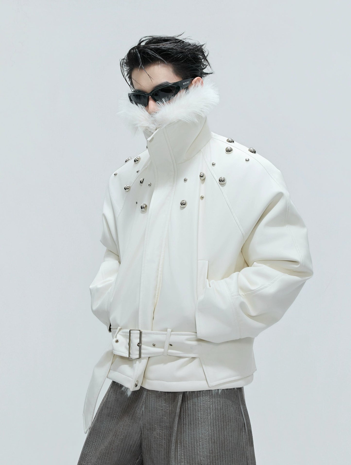 【25s Nov.】Riveted Faux Wolf Fur Collar Thickened Cotton Coat