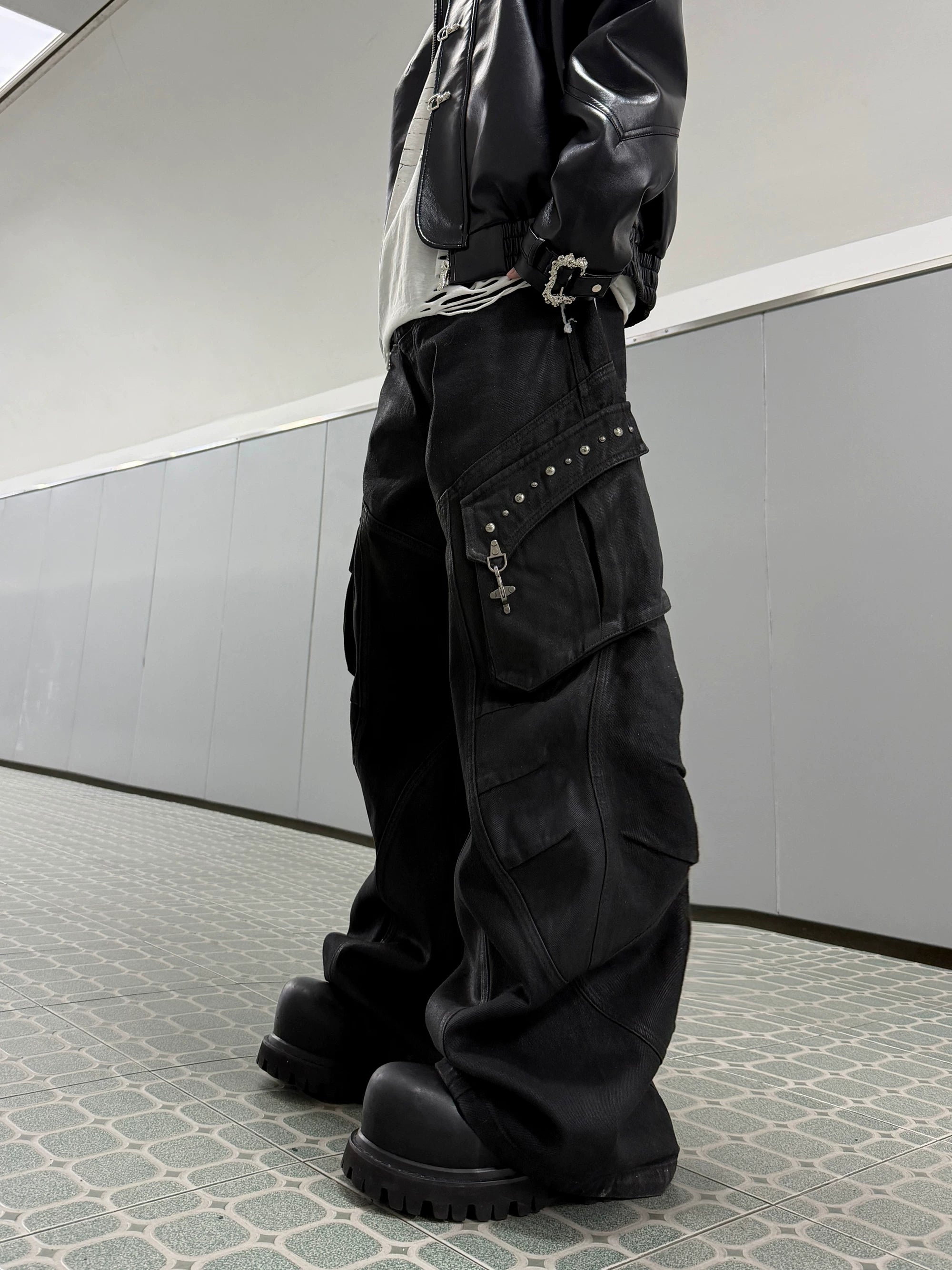 【26s Mar.】Waxed Curved Cargo Denim Pants