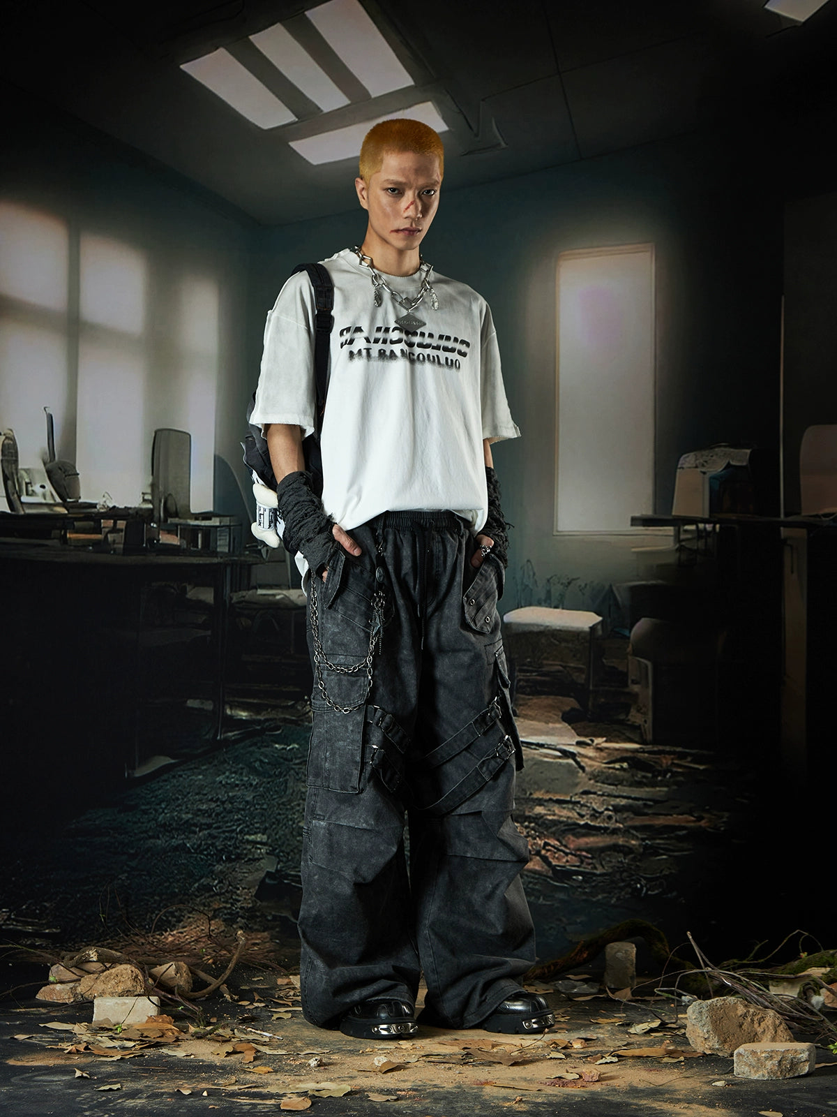 【25s Nov.】Distressed Layered Pleated Multi-pocket Cargo Pants