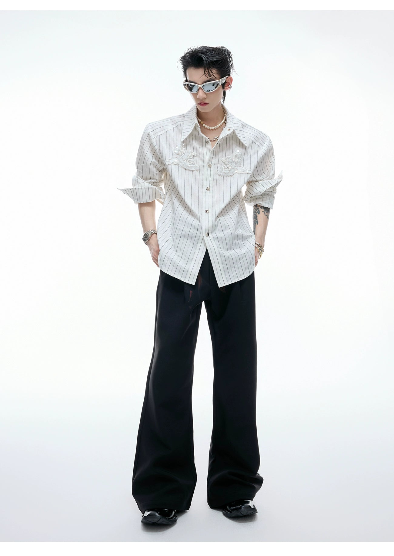 【25s Aug.】Striped Sequin-embroidered Linen Shirt